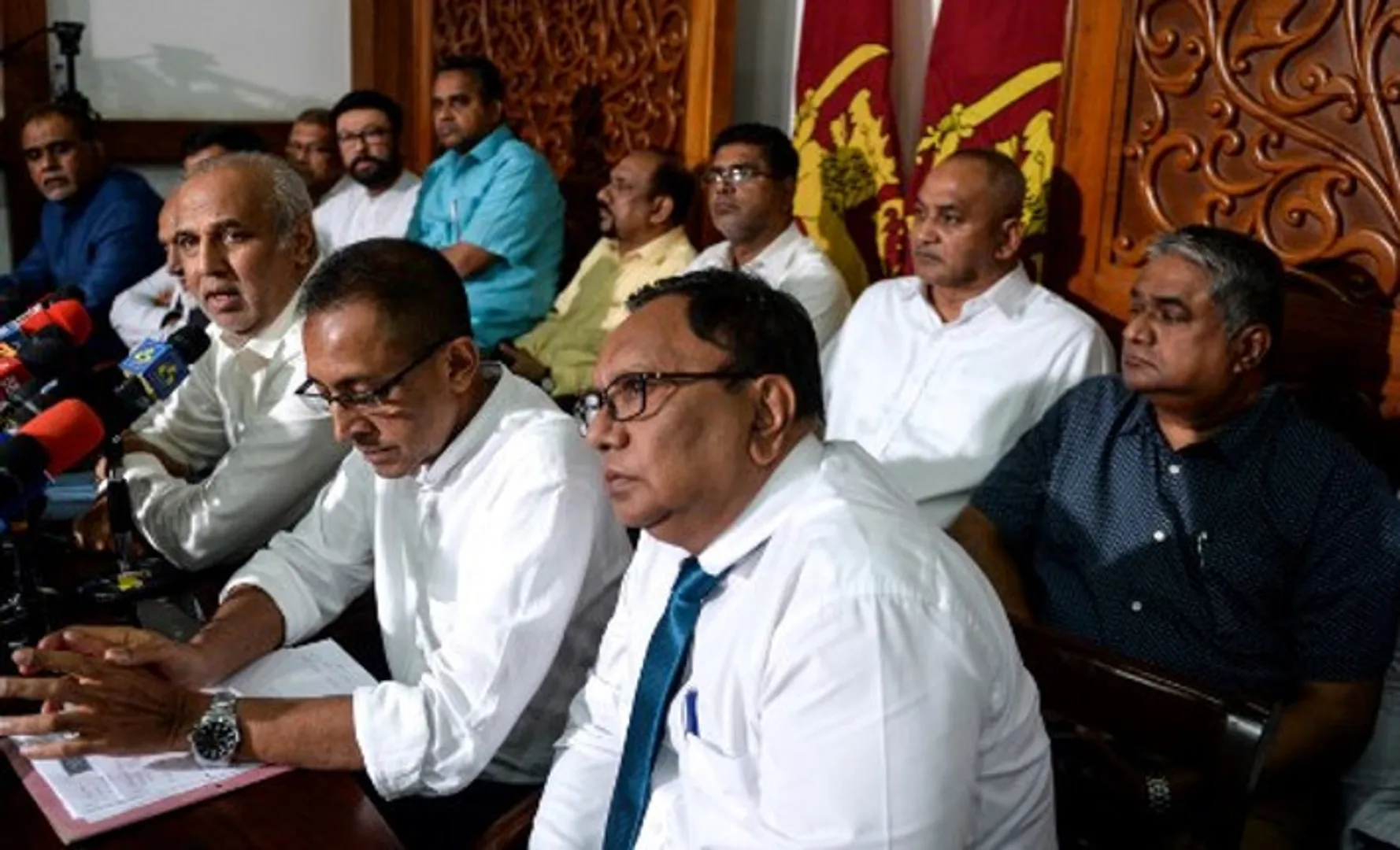 Sri Lanka's Muslim ministers resign en masse over hate attacks after Easter bombings