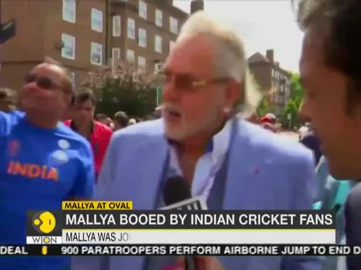 'Apologise to India', Crowds tell Mallya