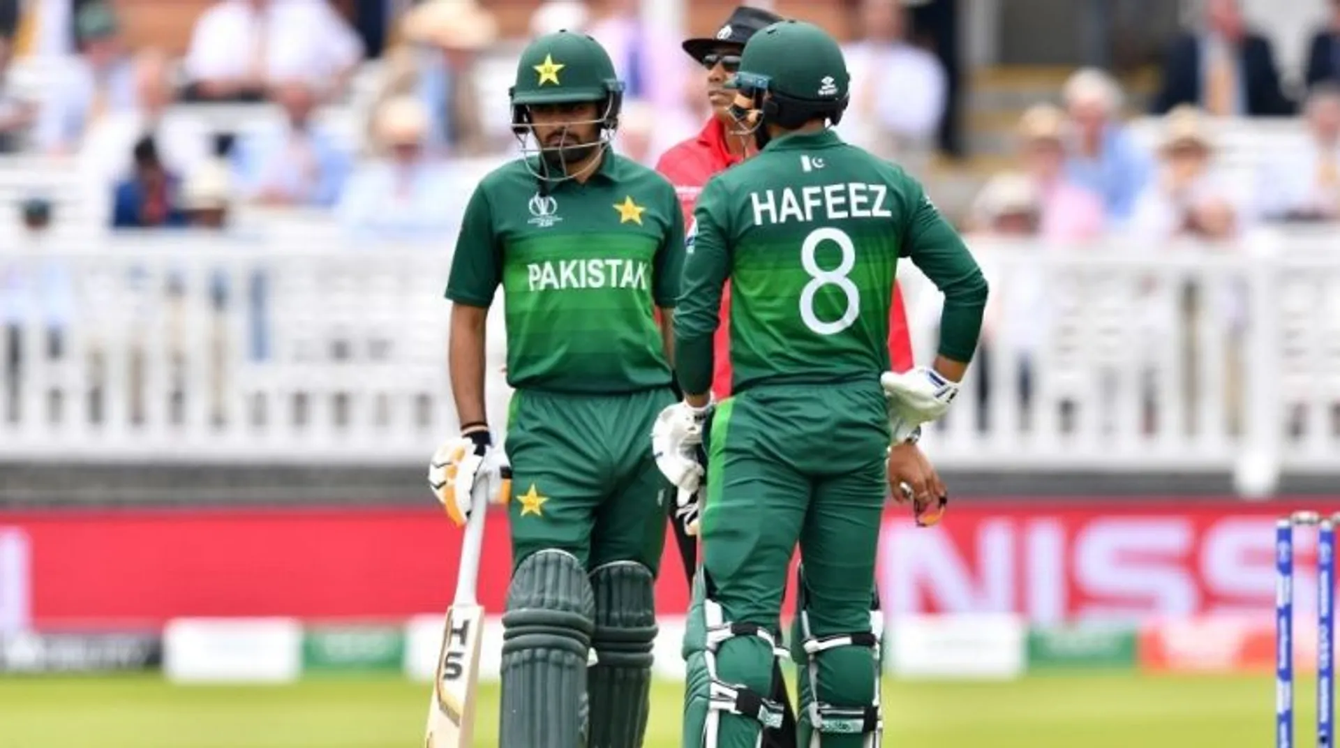 Pakistan beat England by five runs to win 3rd T20