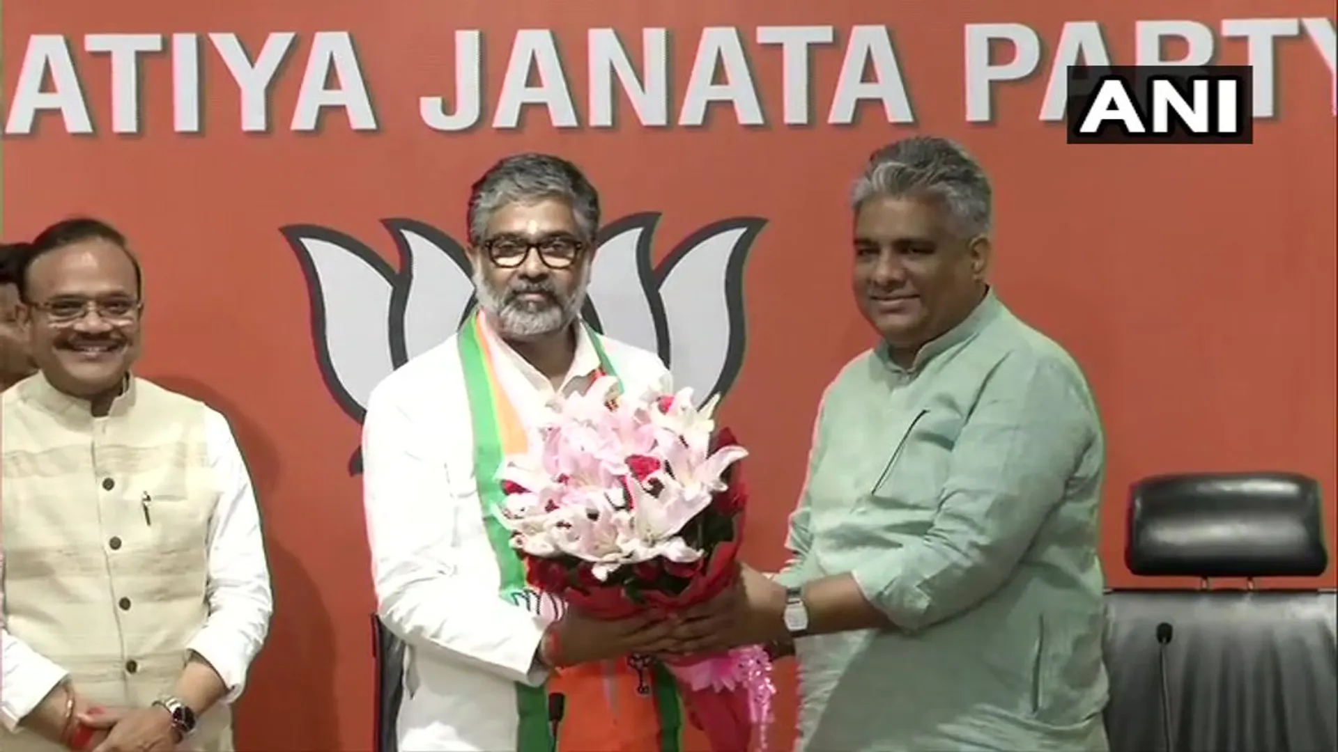 Samajwadi Party leader Neeraj Shekhar joins BJP