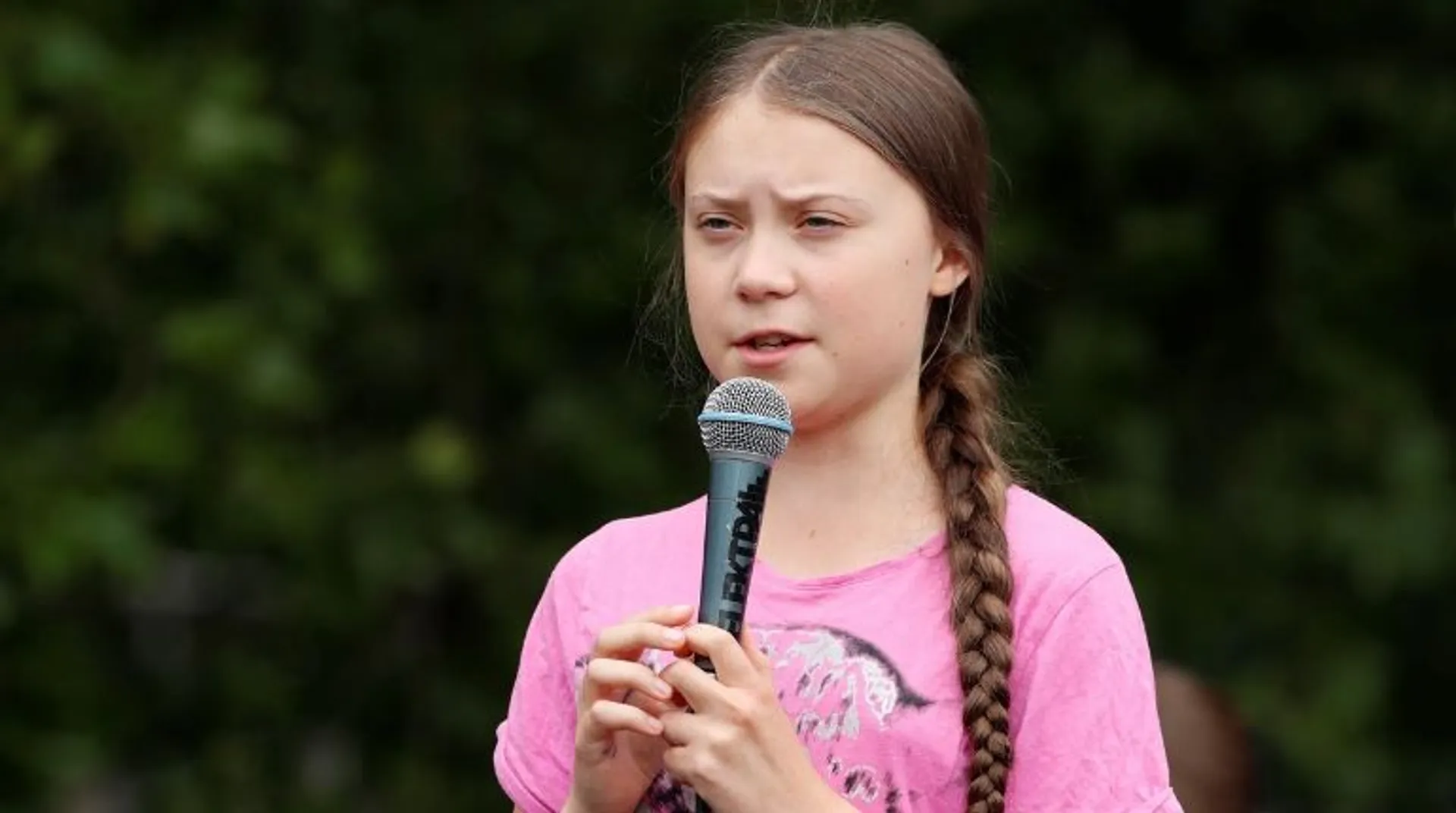 Greta Thunberg sails to Europe, sets course for UN climate summit
