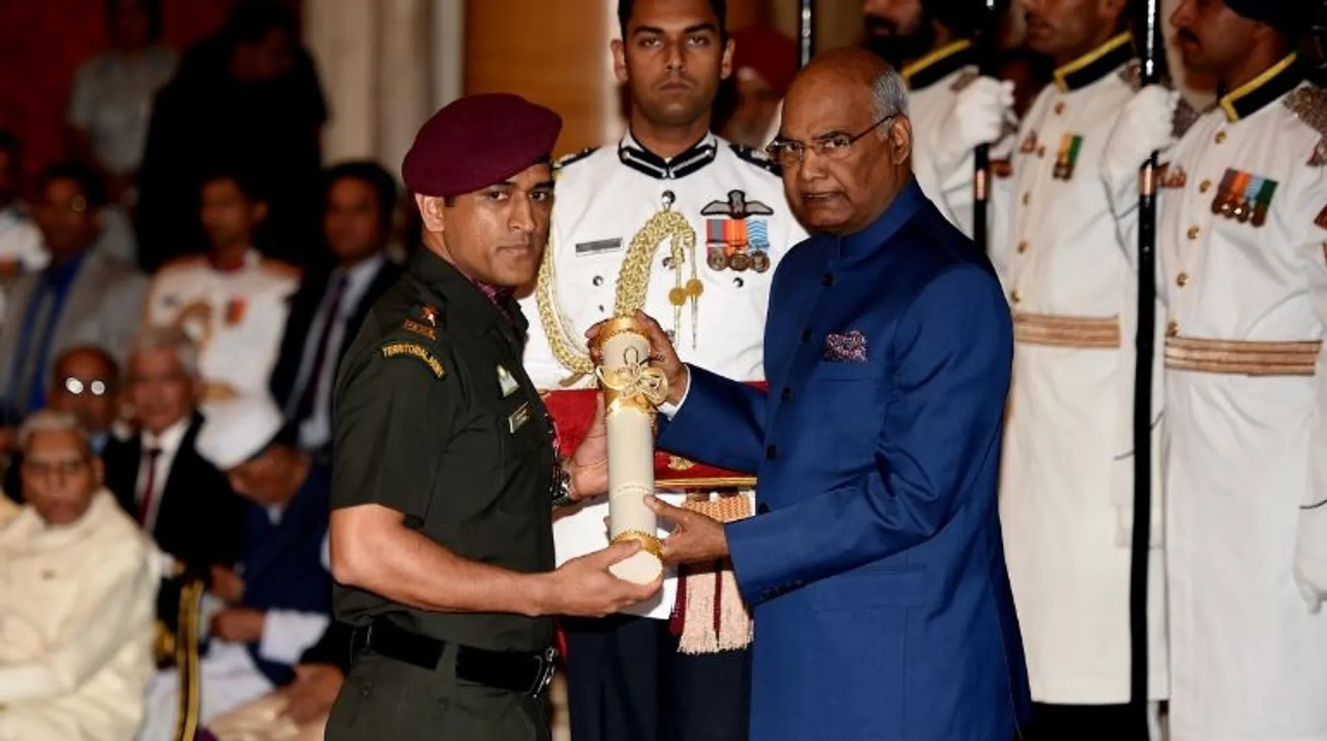 Mahendra Singh Dhoni to pull guard duty in Kashmir as honorary colonel
