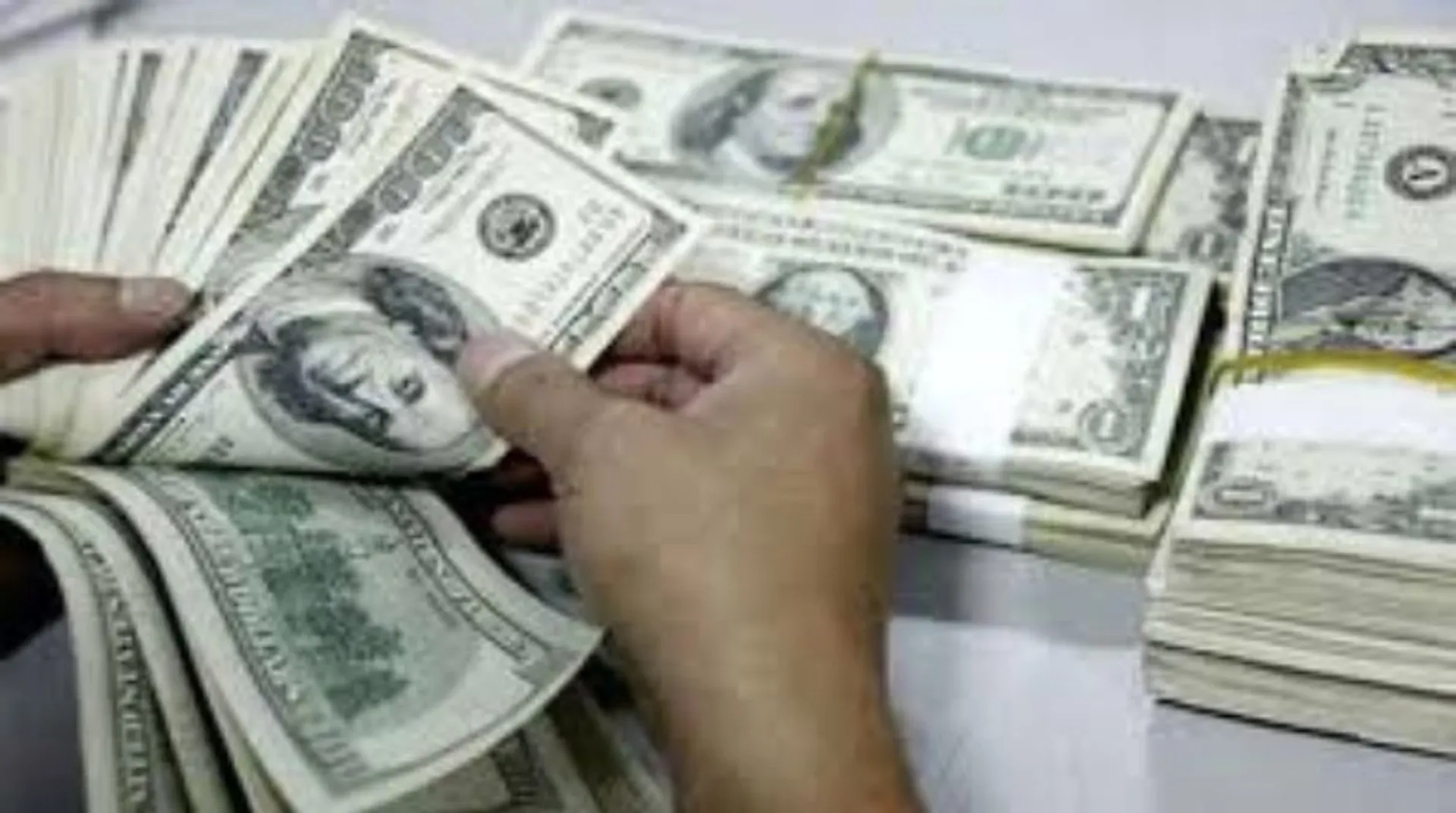 US: No winners since Oct. 14, Mega Millions jackpot prize money crosses $1Â billion mark