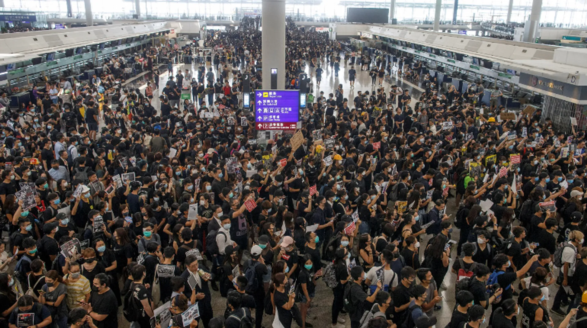 Flights cancelled in Hong Kong airport as protests escalate