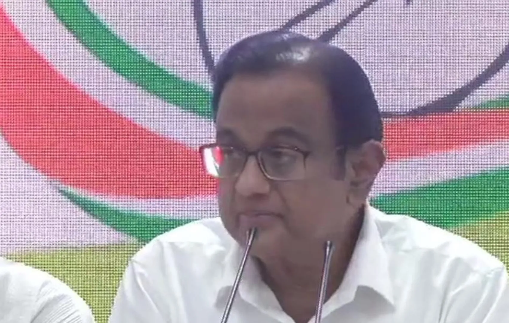 Aircel-Maxis case: Notice issued to P Chidambaram, Karti on ED's plea challenging anticipatory bail