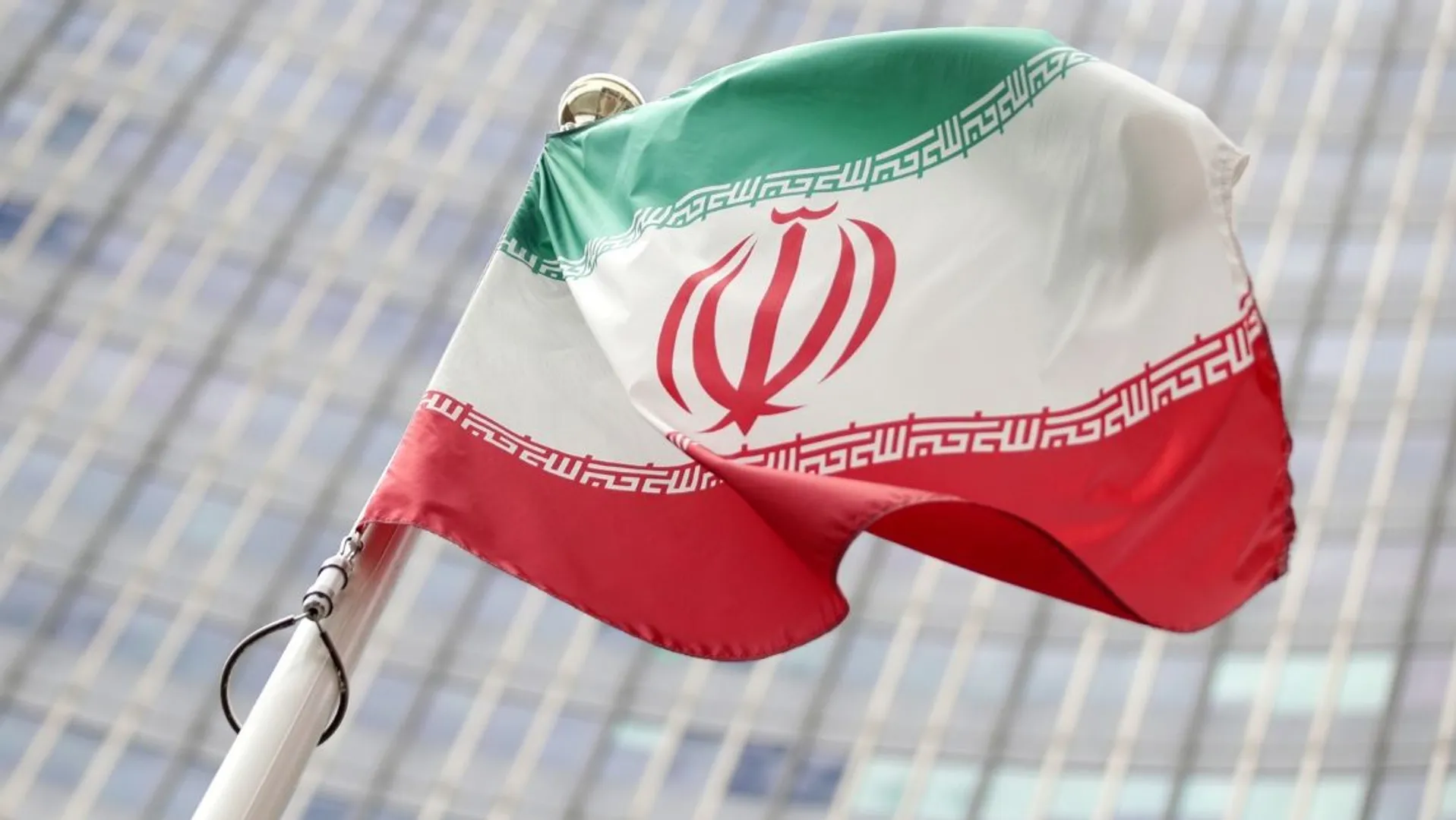 Not seeking 'permission' for greater ties with Russia, says Iran
