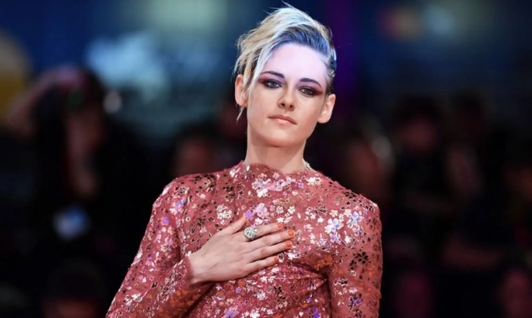 Kristen Stewart opens up on directorial debut as she gets American Riviera Award