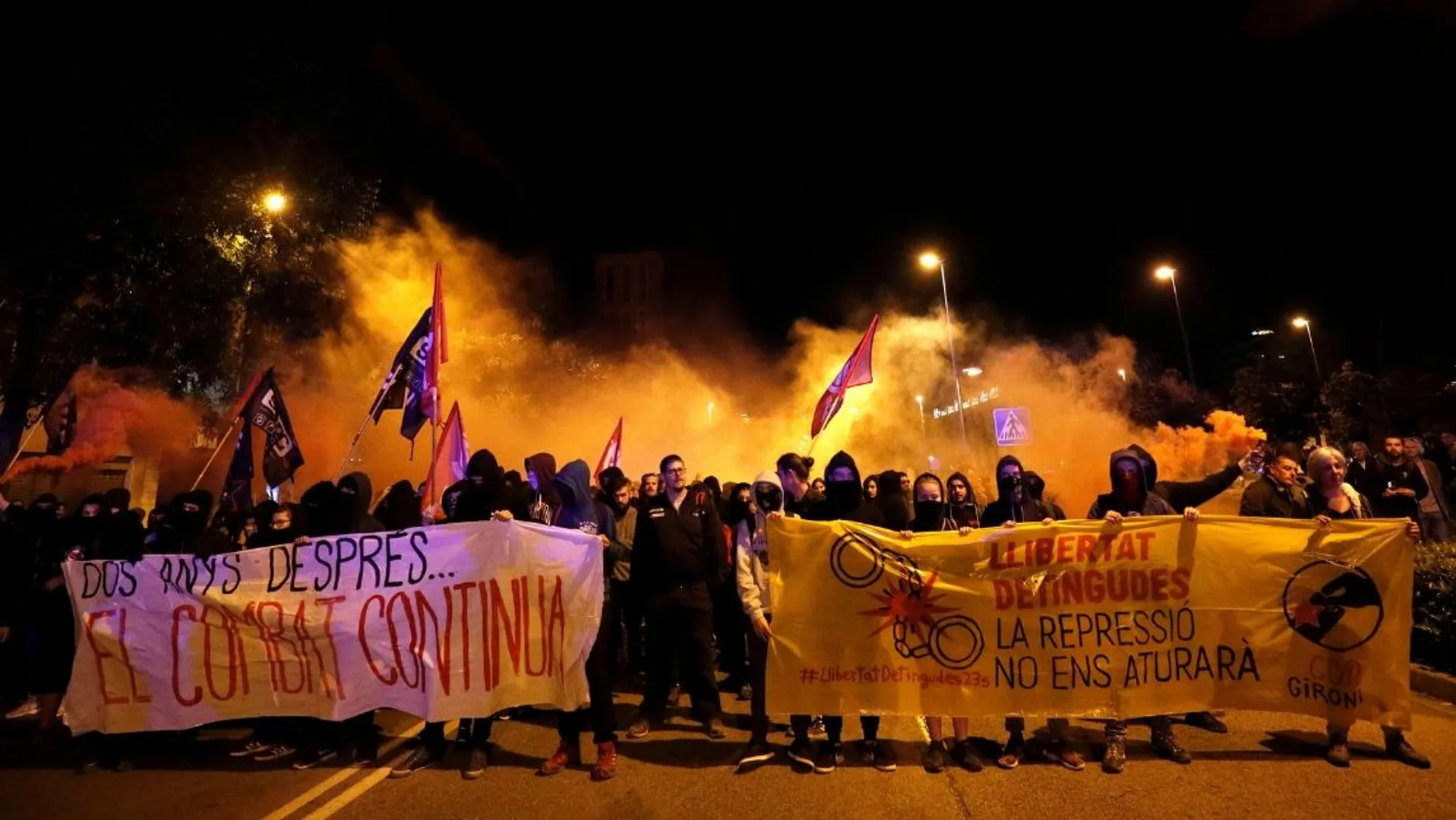 'Freedom for political prisoners,' Catalan separatists chant on election eve