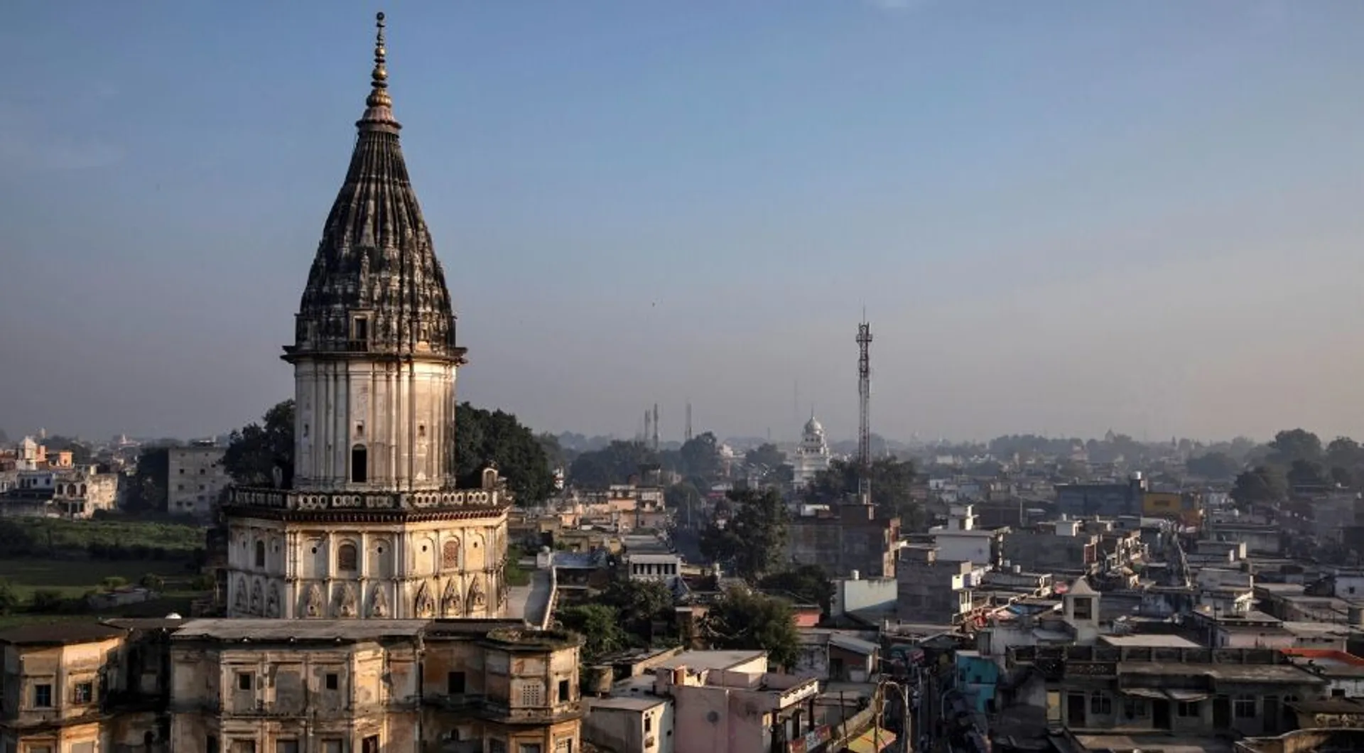 Uttar Pradesh Police beef up security in Ayodhya