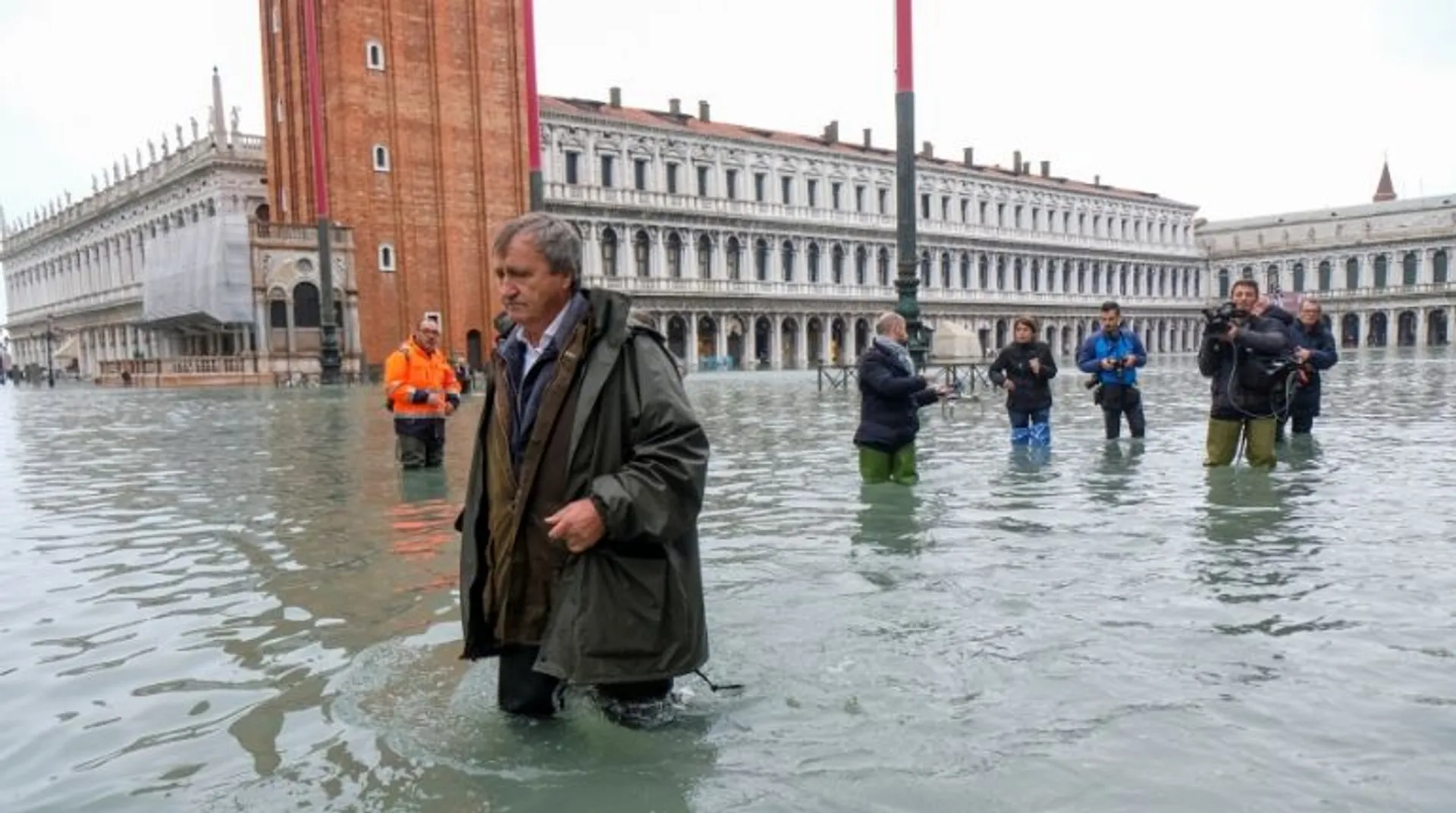 Venice braces for more high water as alarms sound