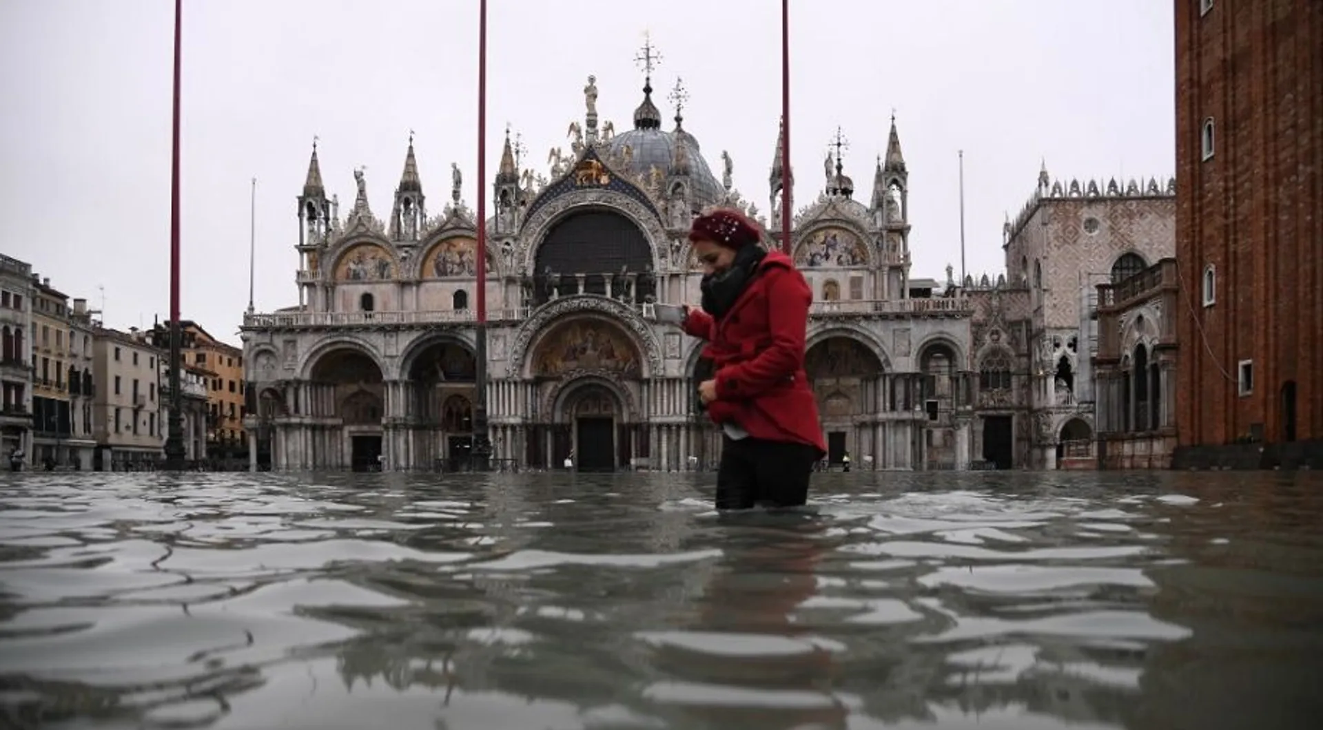 Venice: Flooding drowns St Mark's priceless mosaics in sewage