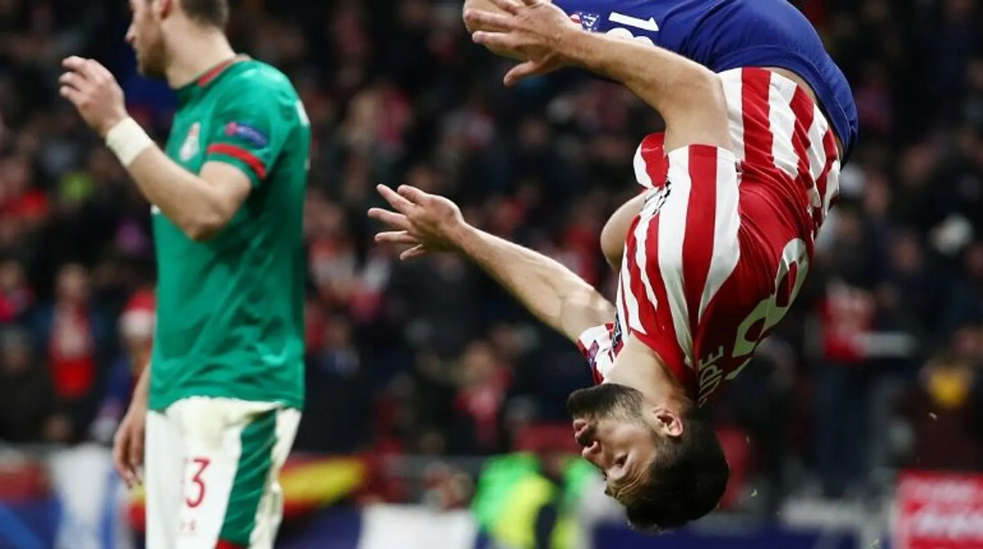 Atletico Madrid stroll into Champions League knockouts