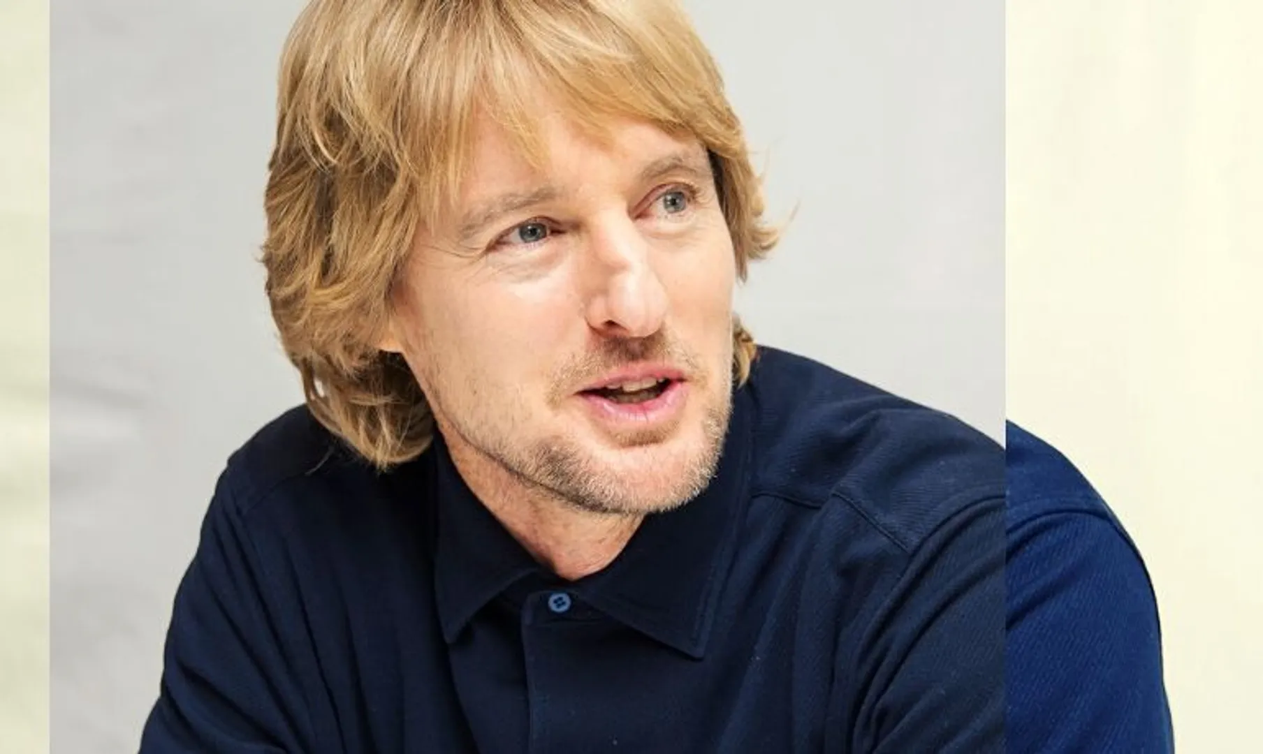 Owen Wilson makes his debut as host of SNL, roasts 'The View'