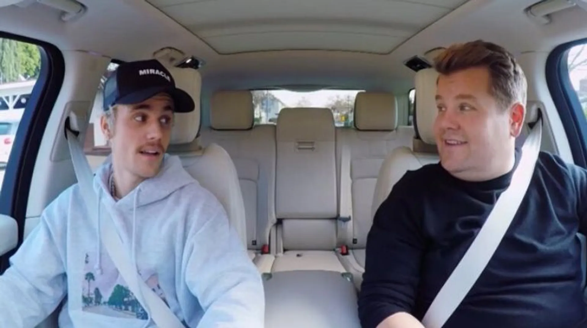 Watch: Justin Bieber sings Phoebe's 'Smelly Cat' on James Corden's show