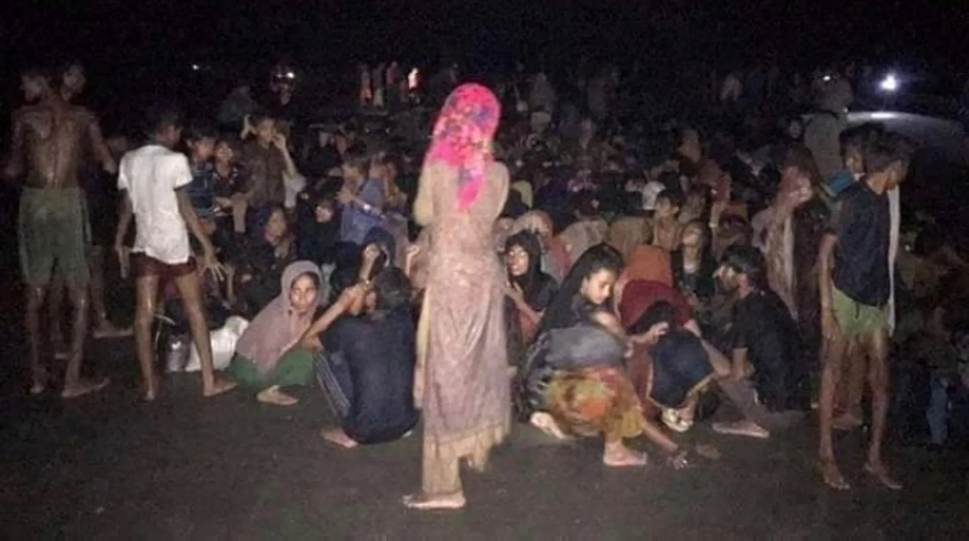 Bangladesh says Rohingya refugees can't leave island