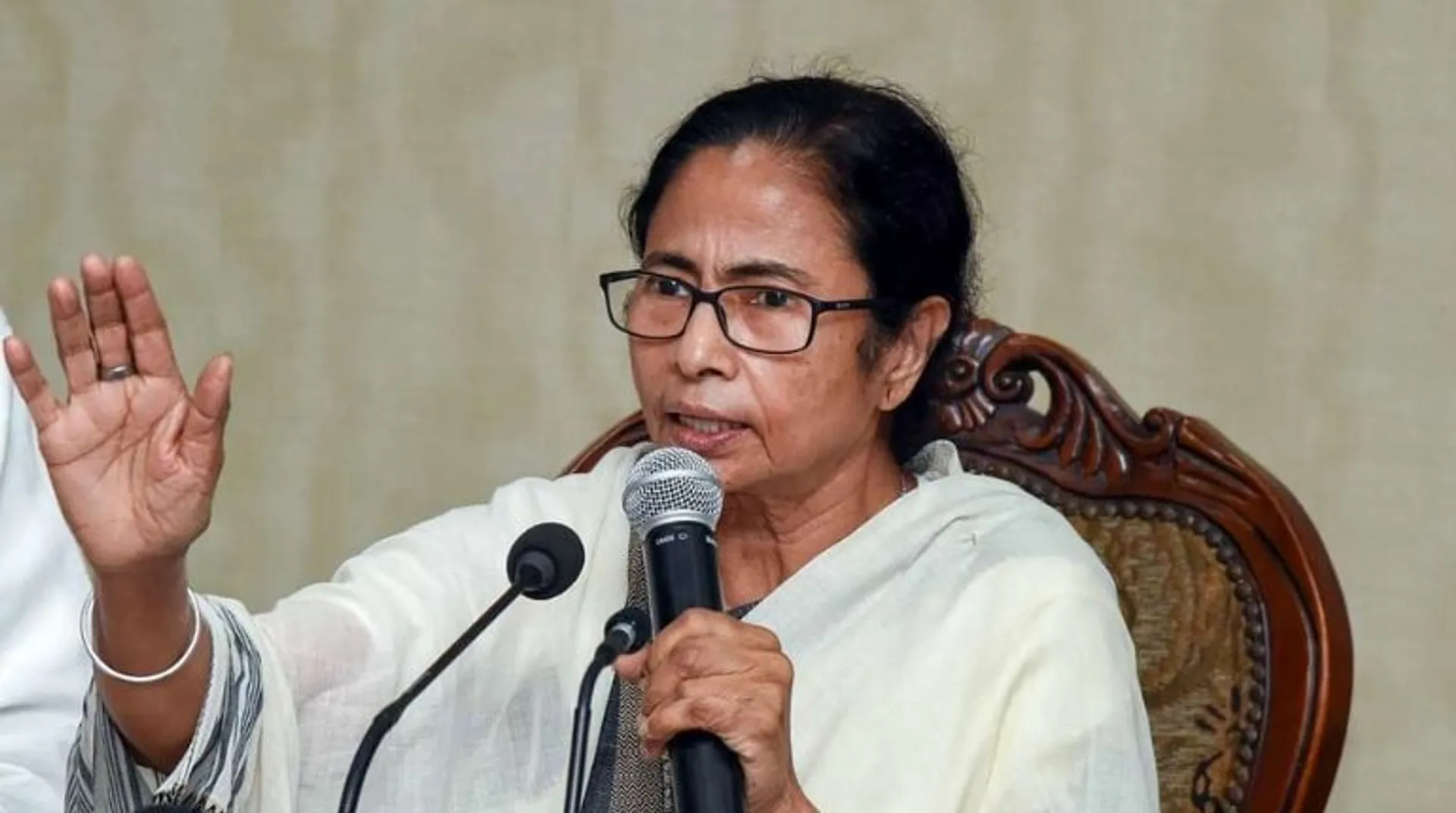 Amid tussle with Mamata government, Governor Jagdeep Dhankhar meets Amit Shah