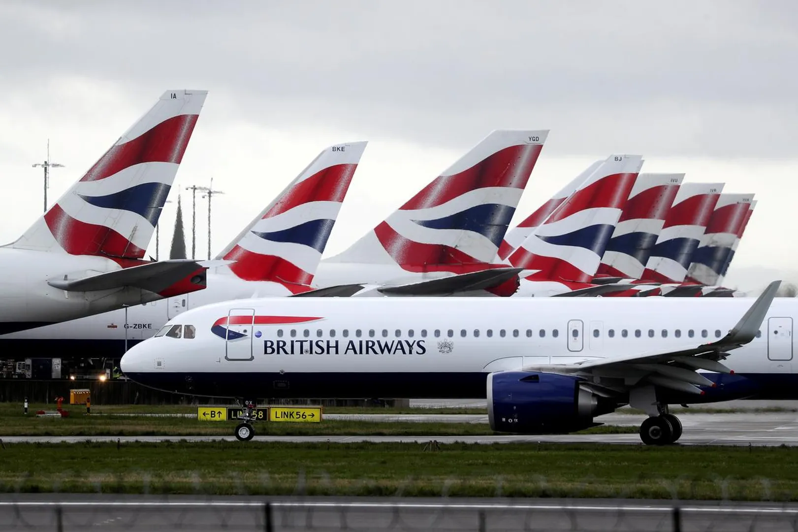 British Airways to cut 10,000 flights at Heathrow airport, plans to do 290 roundtrips every day this winter