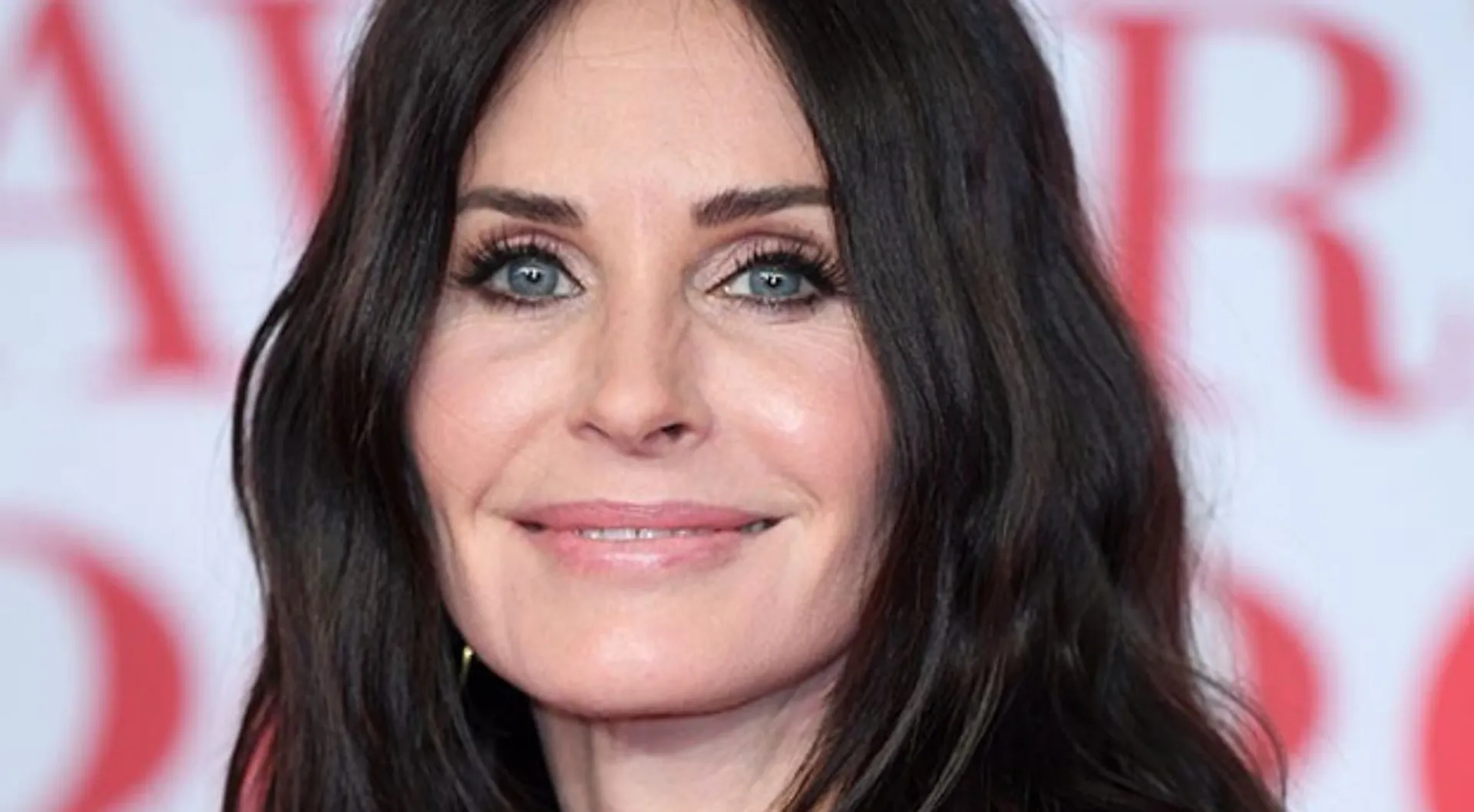 Courteney Cox to star in 'Scream 6'? Viral pics suggest so
