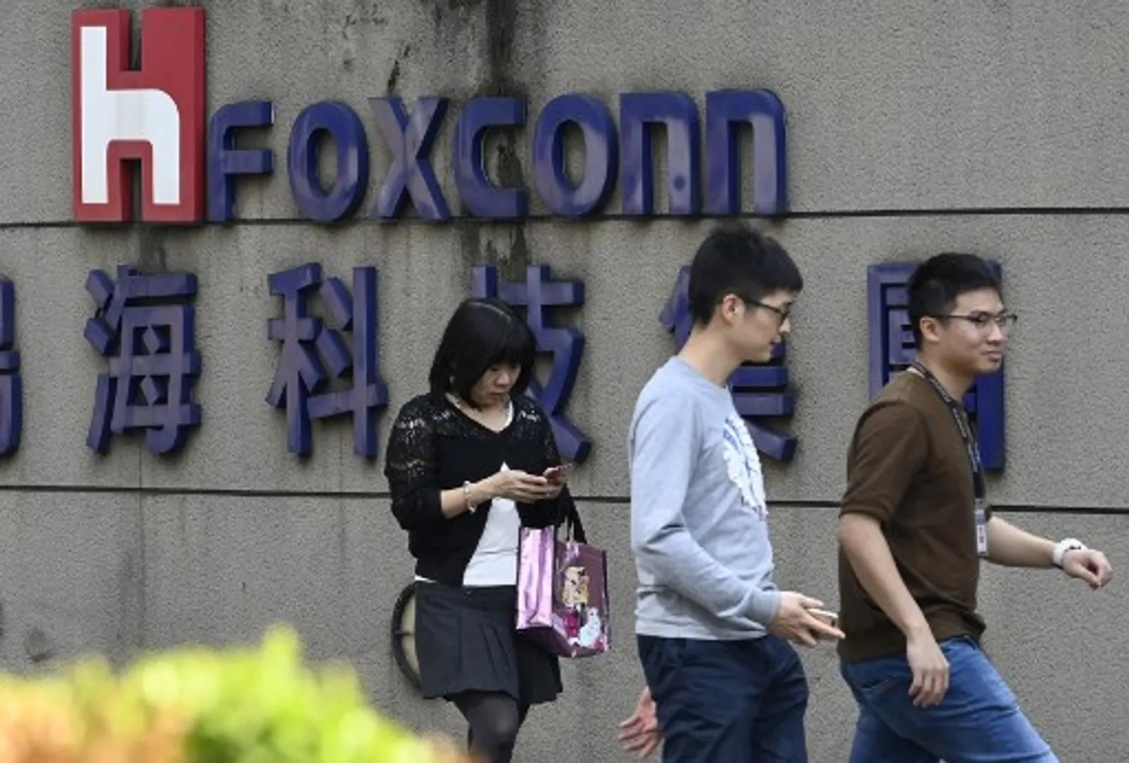 'BrightÂ spot for development': Taiwan's Foxconn eyes further investments in India
