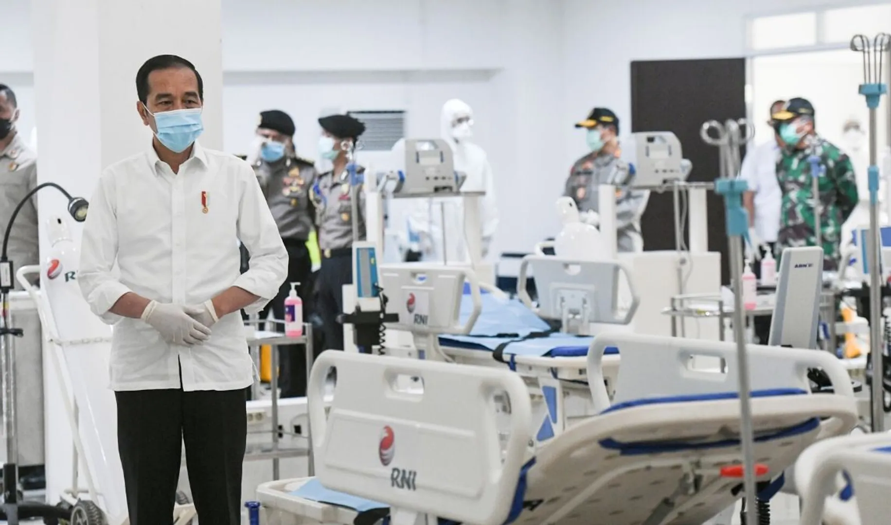 Indonesian president threatens to reshuffle cabinet over COVID-19 response