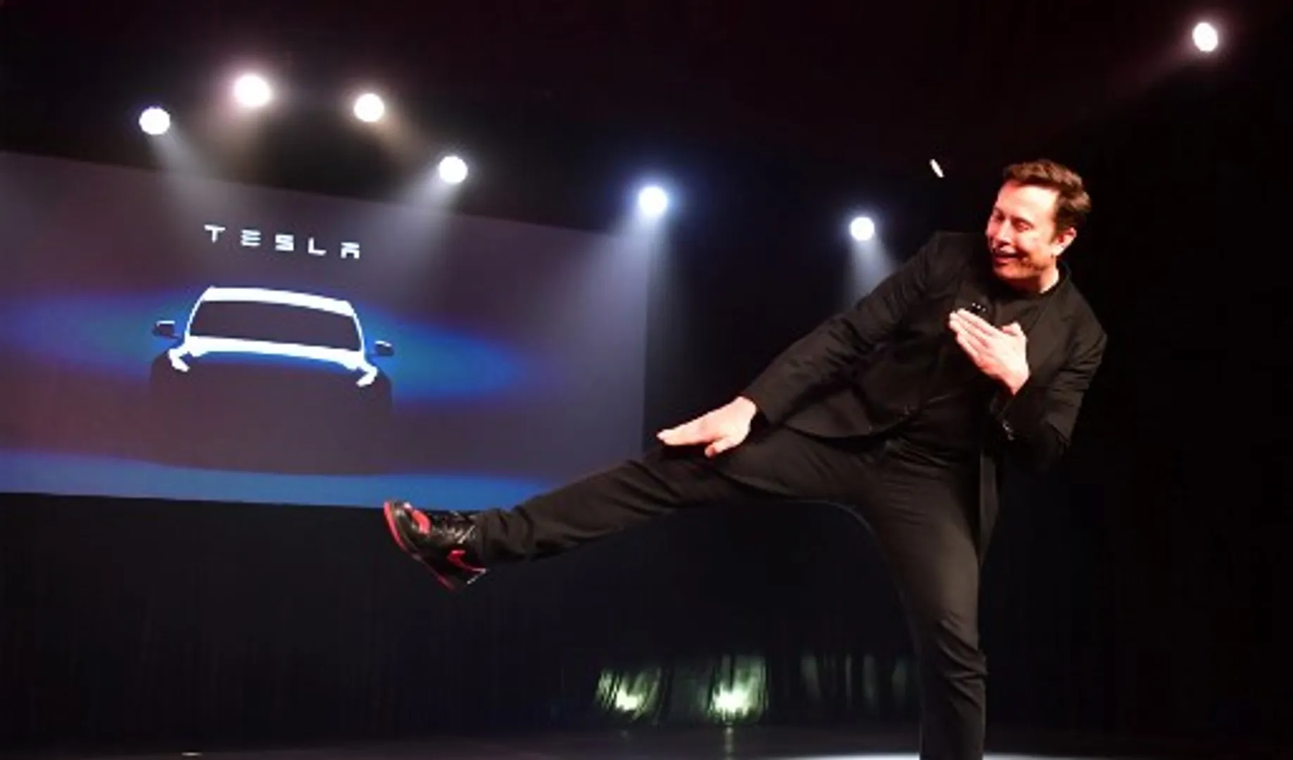 On a roll: Hertzâs 100,000-vehicle order helps Tesla, Elon Musk scale new heights