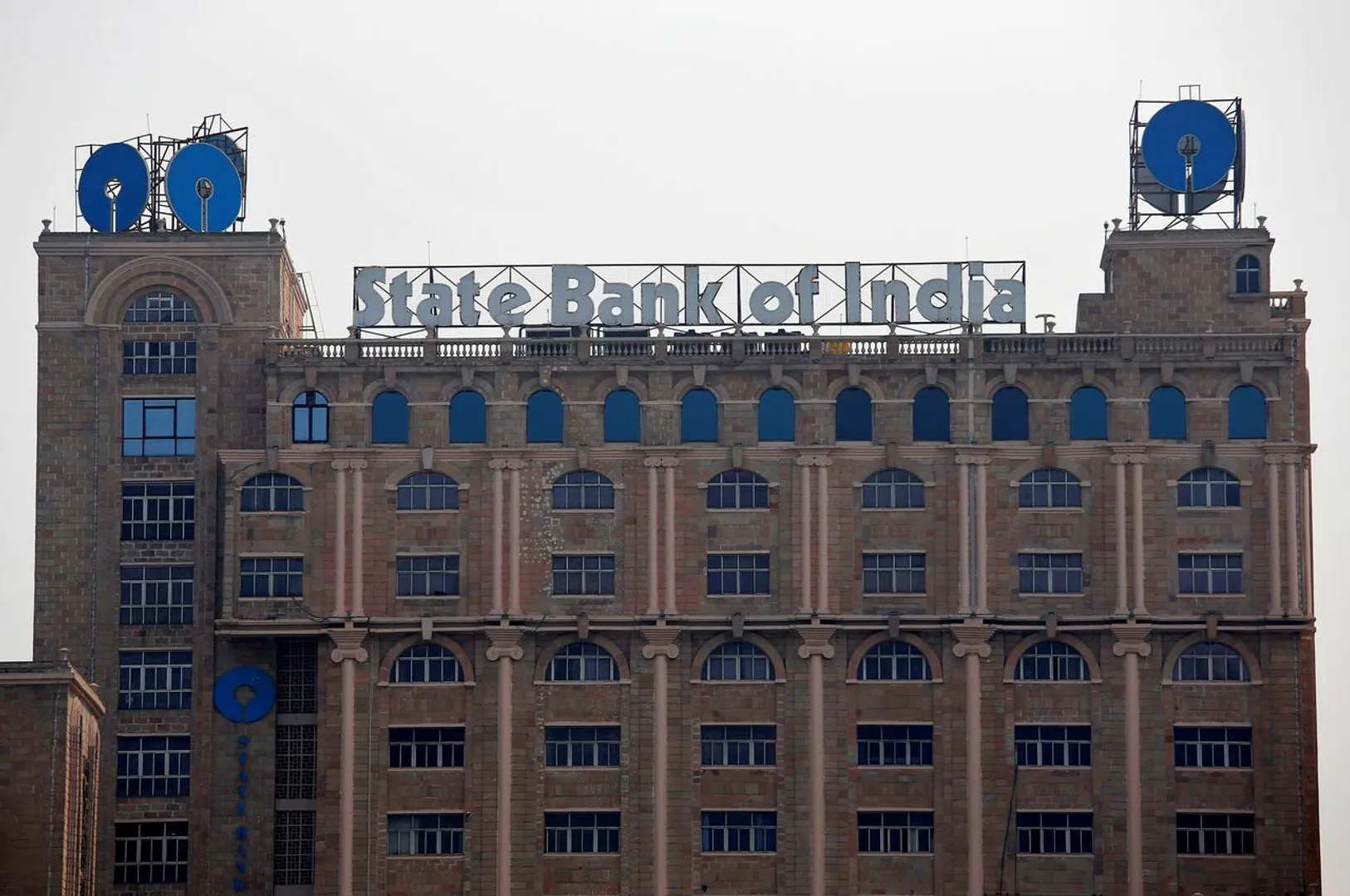 SBI to boost workforce by 10,000 this fiscal year to enhance service delivery