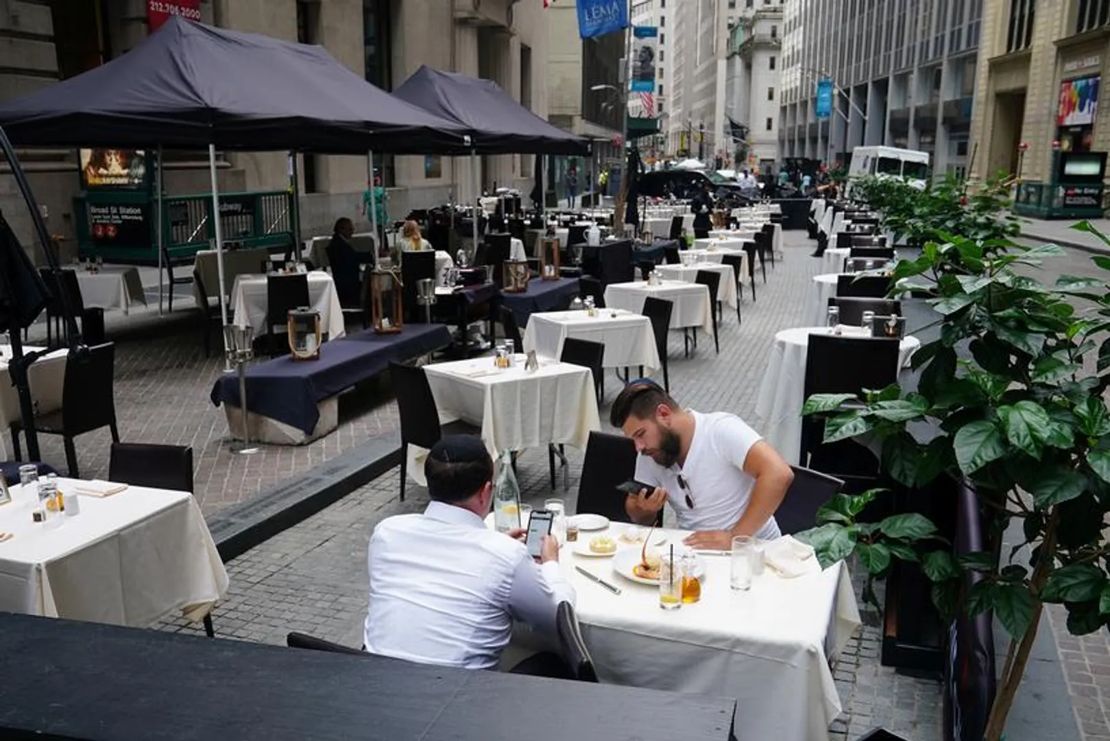 Restaurant dining linked to coronavirus: Study