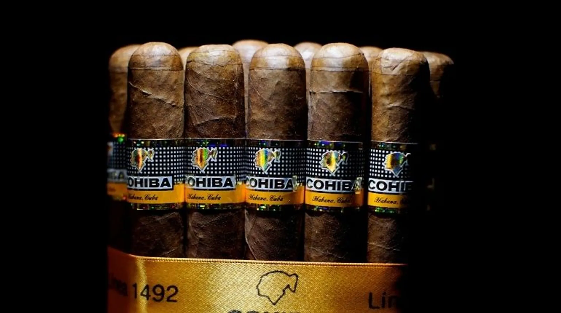 Trump unveils new sanctions against Cuban rum and cigars