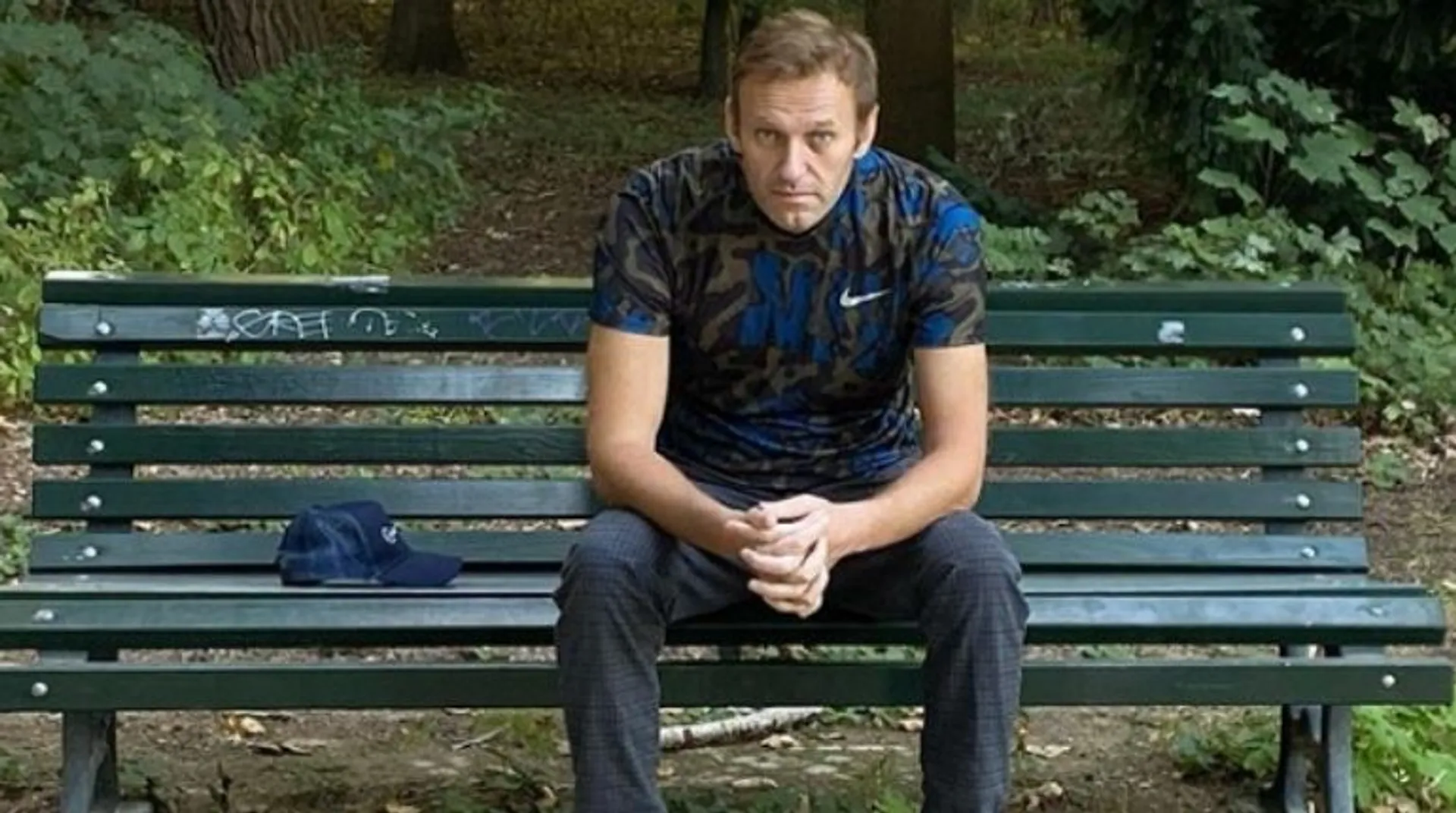 Police search Navalny's Moscow flats, office ahead of fresh rallies