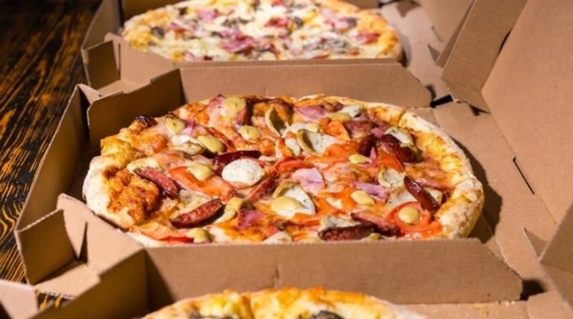 Pizza boy's blatant 'lie' leads to harshest COVID-19 lockdown in this city