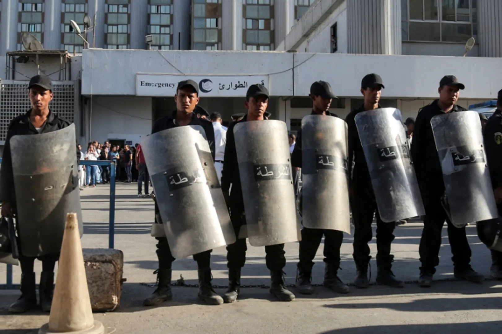 HRW accuses Egypt of 'collective punishment' of inmates