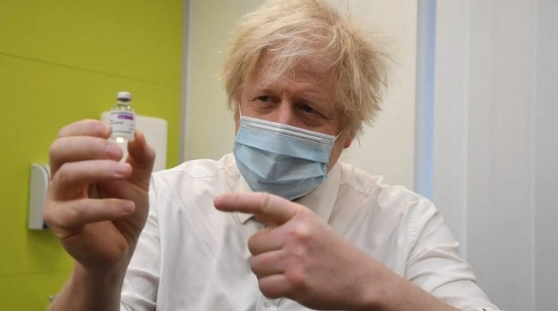 Top 10 world news: Hawaii floods, UK rejects EU's vaccine claims, and more
