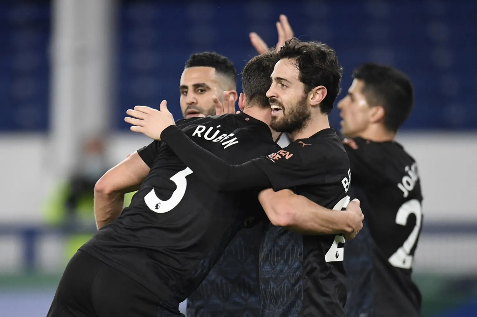 Man City beat Everton to march 10 points clear