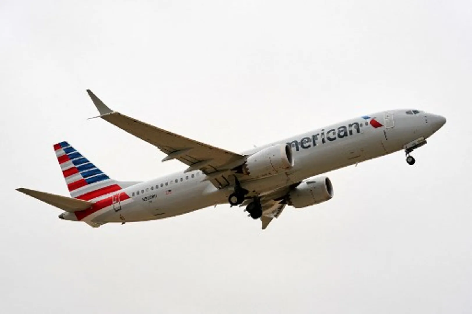 US airlines warn of drag from latest Covid-19 wave