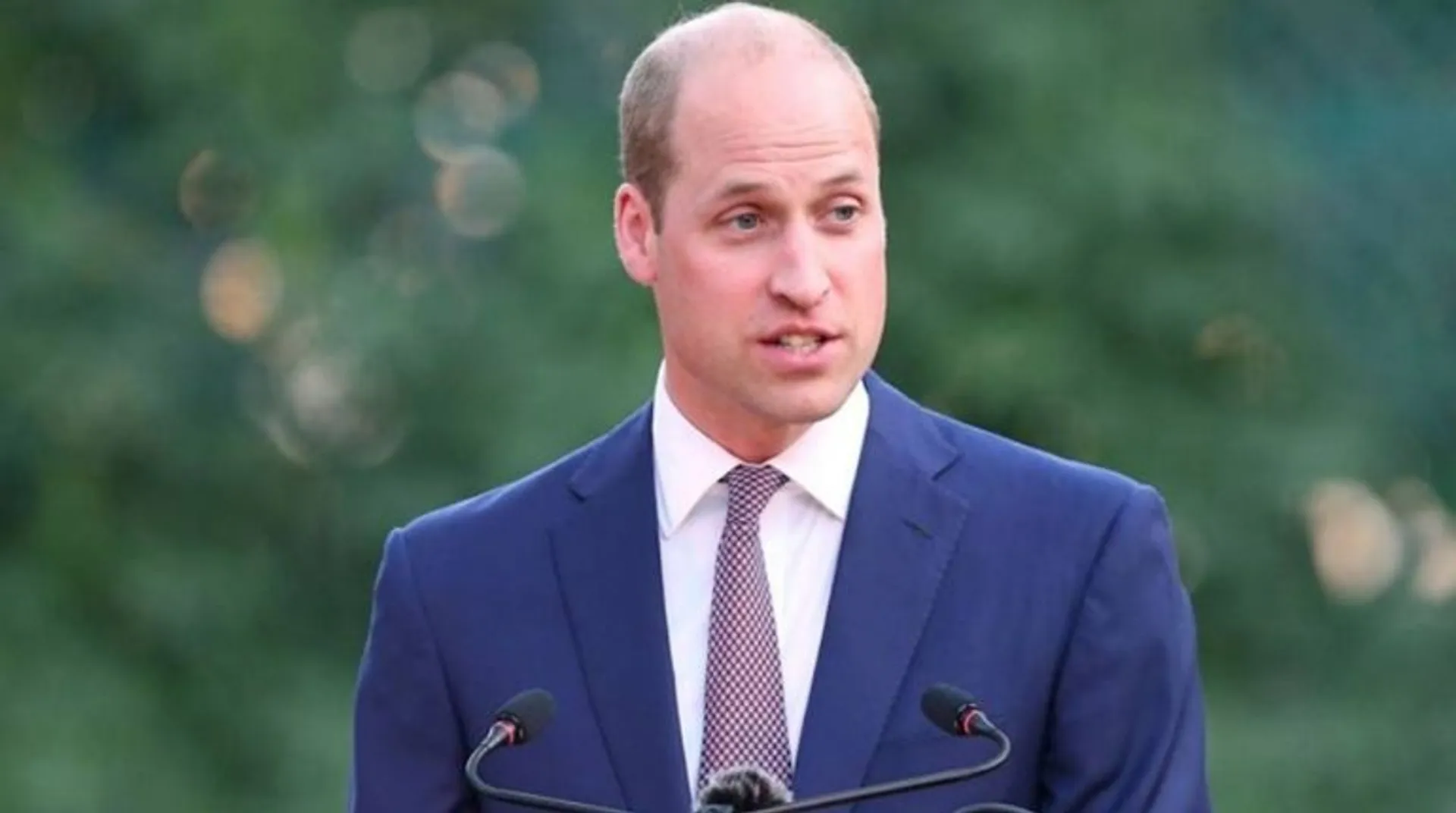 Prince William spotted selling magazines on the streets of London; here's why