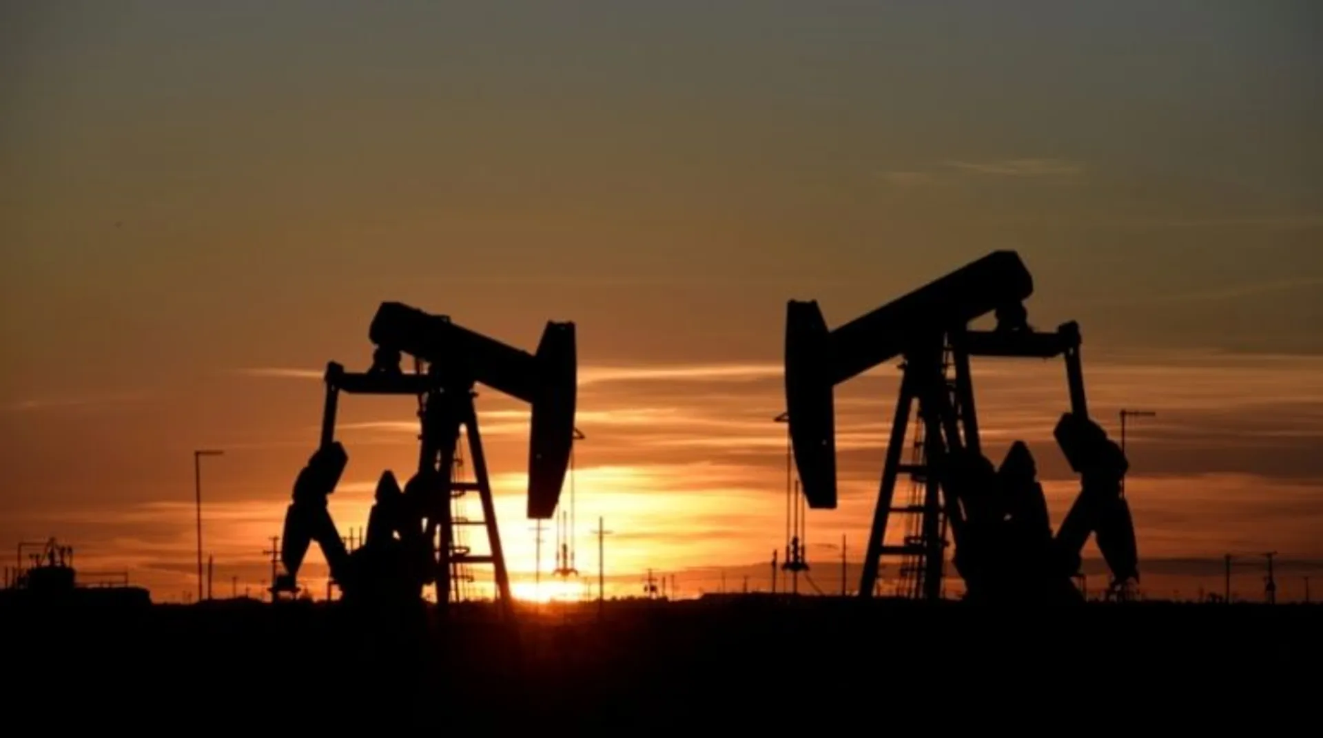 Oil prices slip on worries of pandemic surge in India