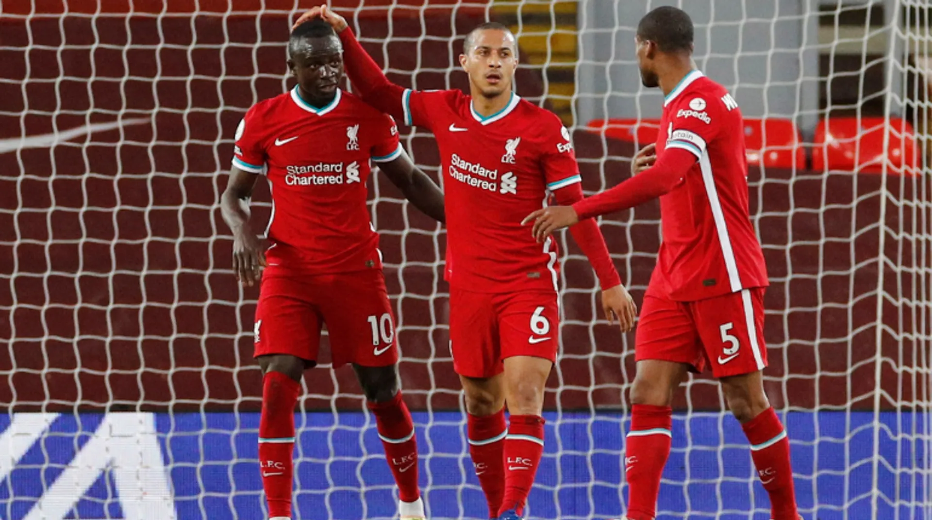 Sadio Mane seals win for Liverpool to keep top-four hopes alive
