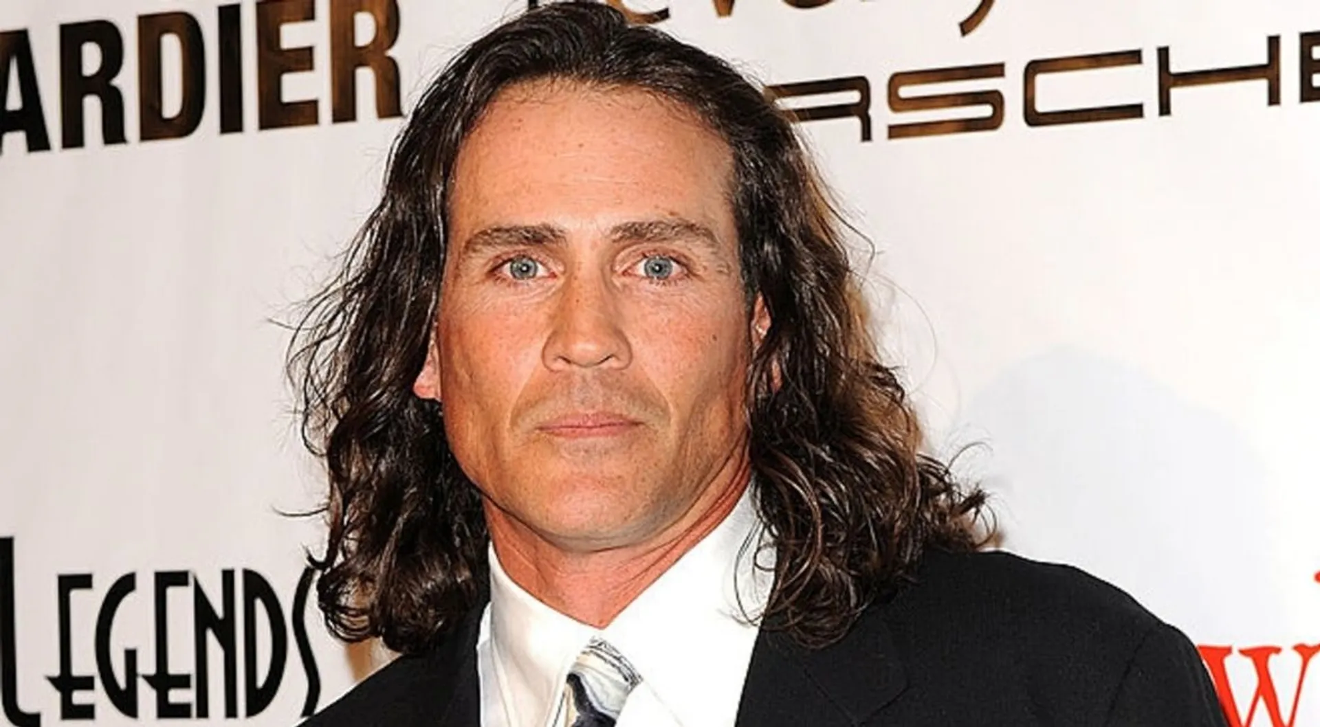 Top 5 Hollywood news today: 'Tarzan' actor Joe Lara dies in plane crash, Ed Sheeran Courteney Cox recreate 'The Routine'Â 