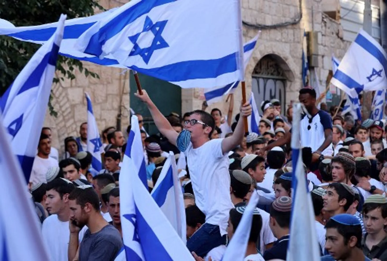 Palestinians, Israeli security forces clash as east Jerusalem simmers over march