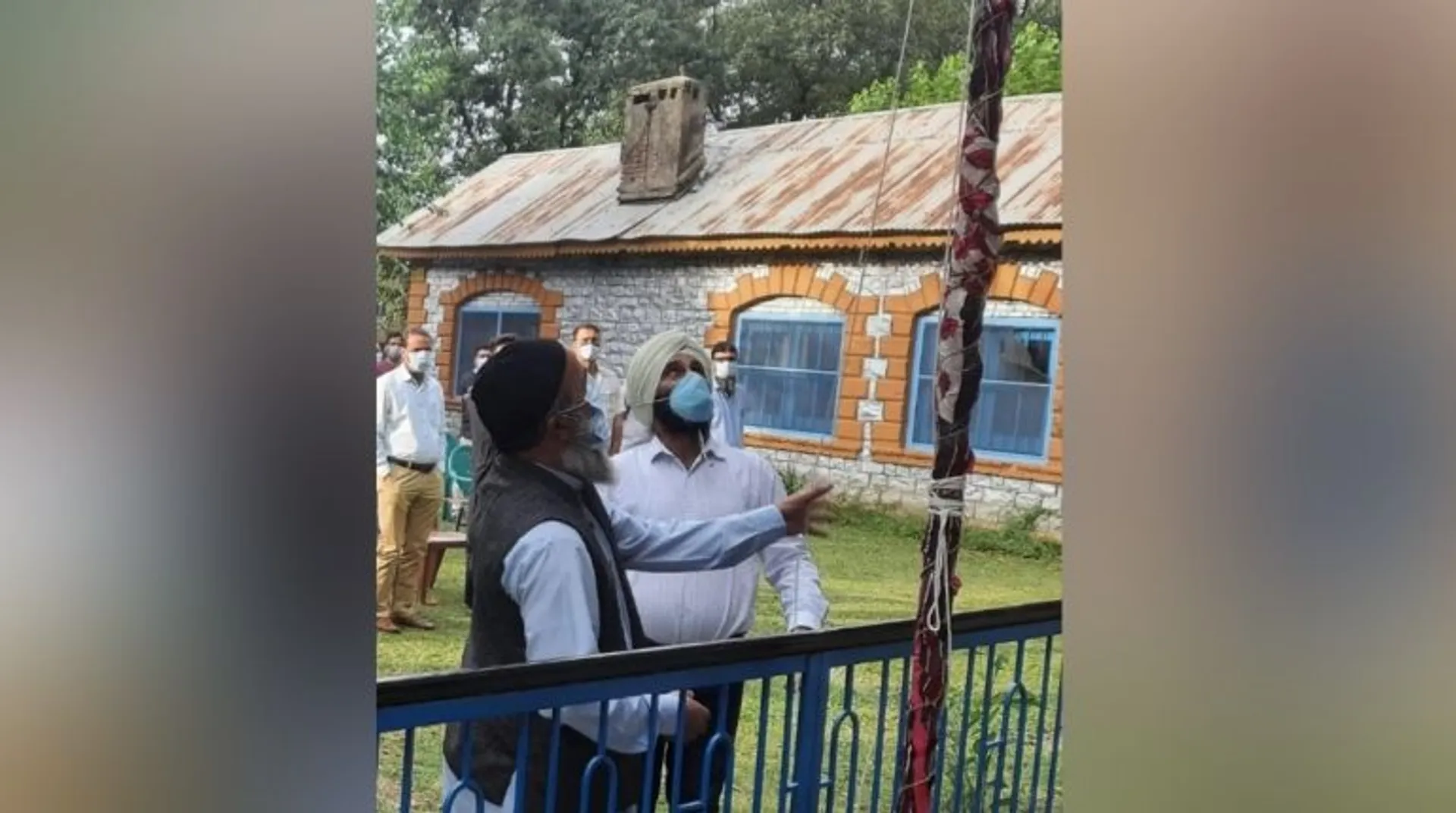 India Independence: Burhan Waniâs father hoists national flag, young leaders appreciate the move