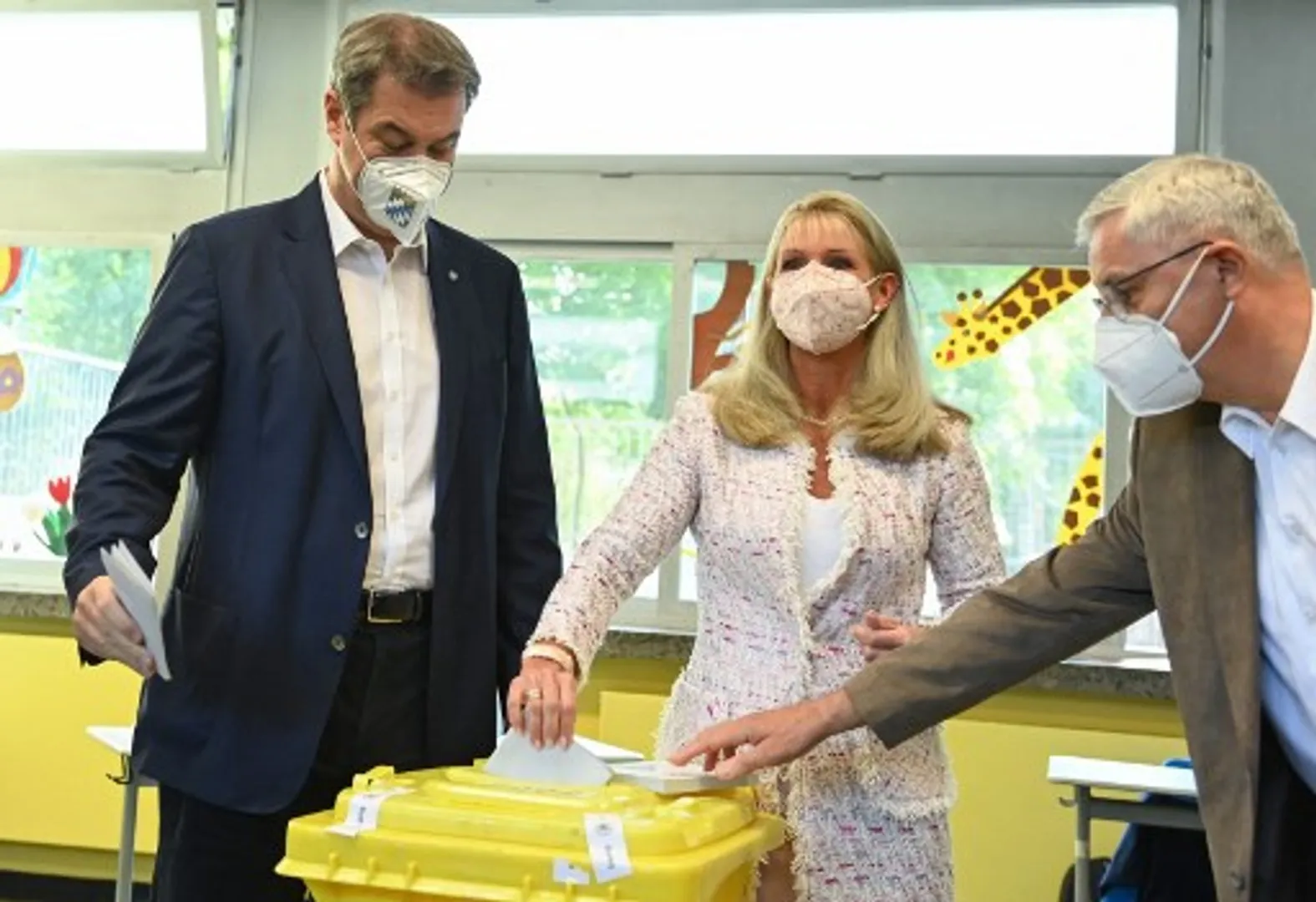 Polls open in Germany to elect new chancellor; SPD, CDU-CSU in tight race