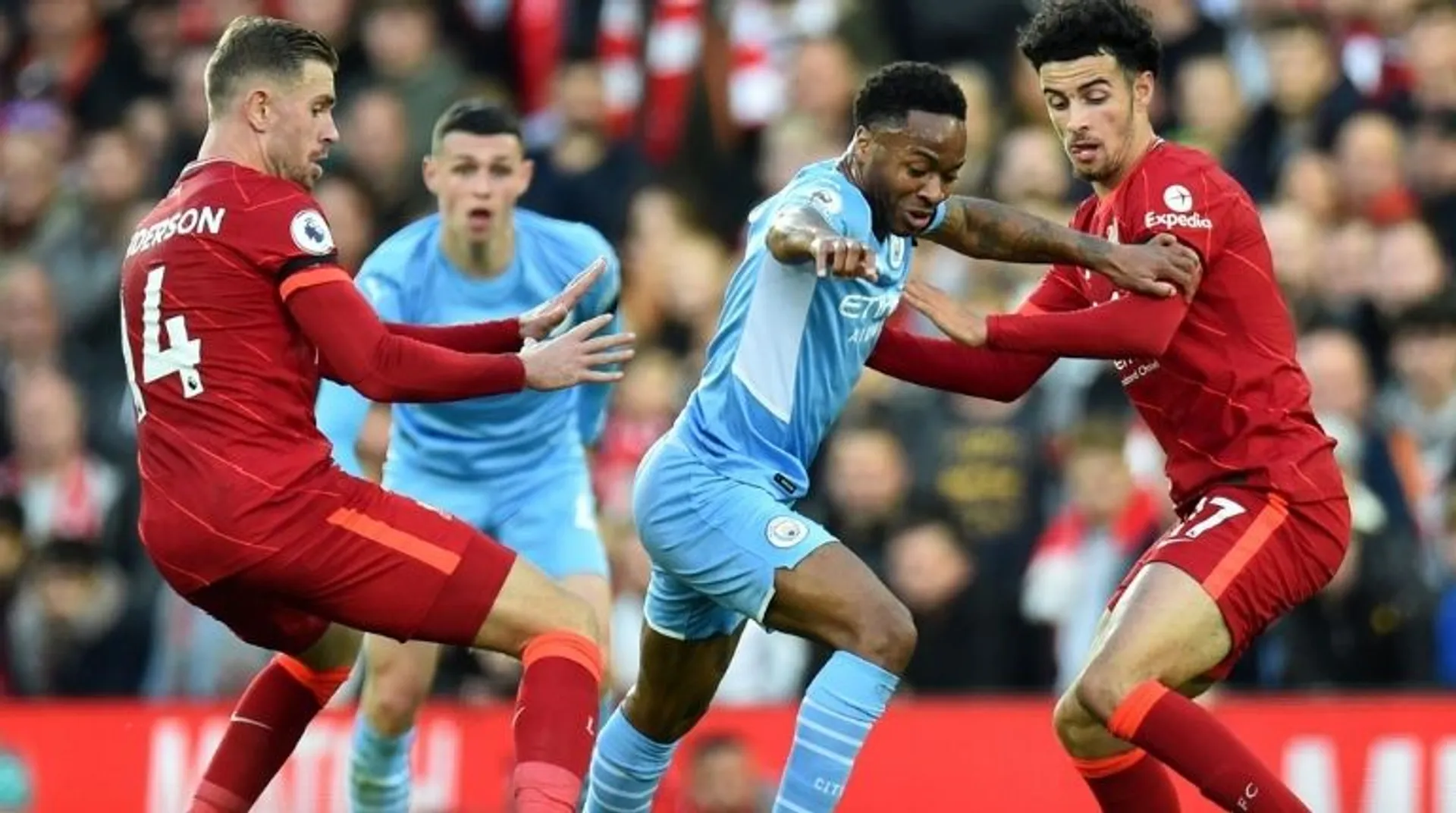 Manchester City fight back twice in thrilling 2-2 draw at Liverpool