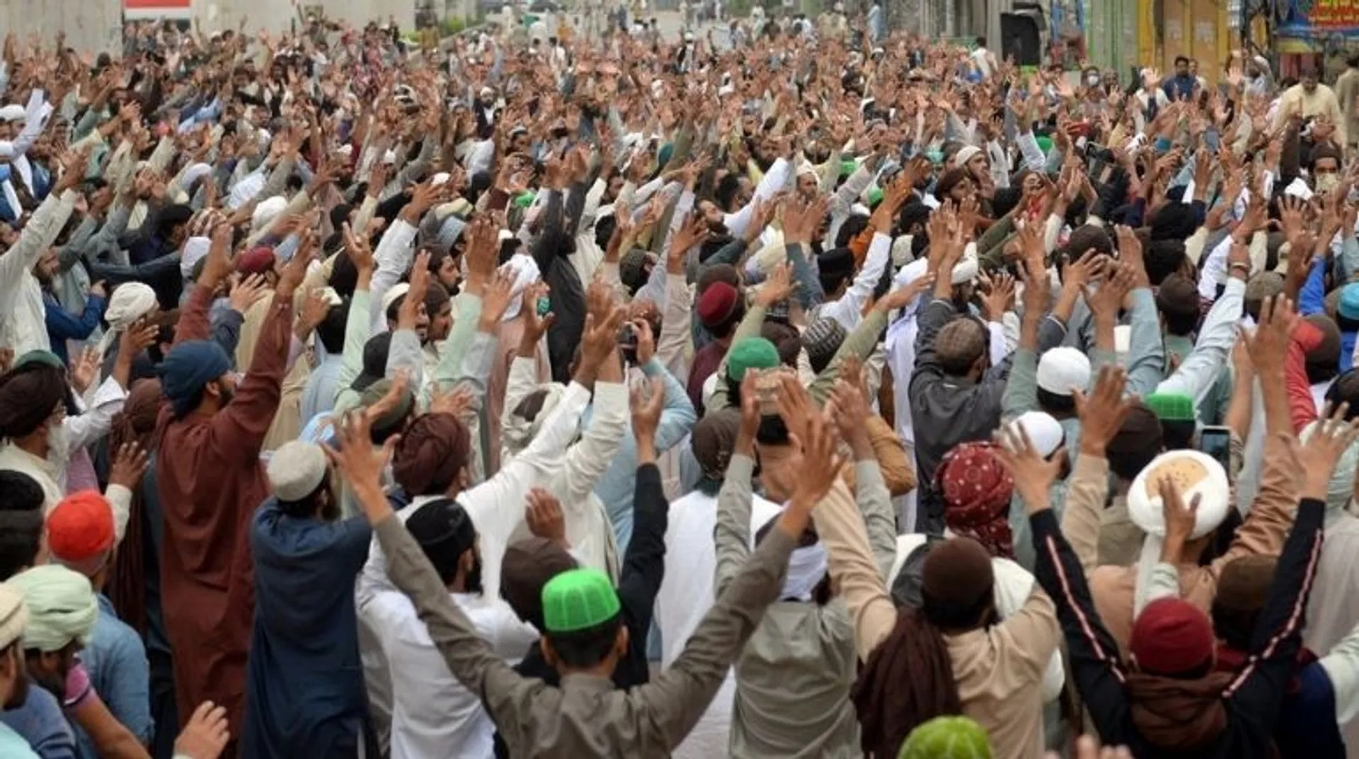 Ultraconservative triumph puts Pakistan at risk
