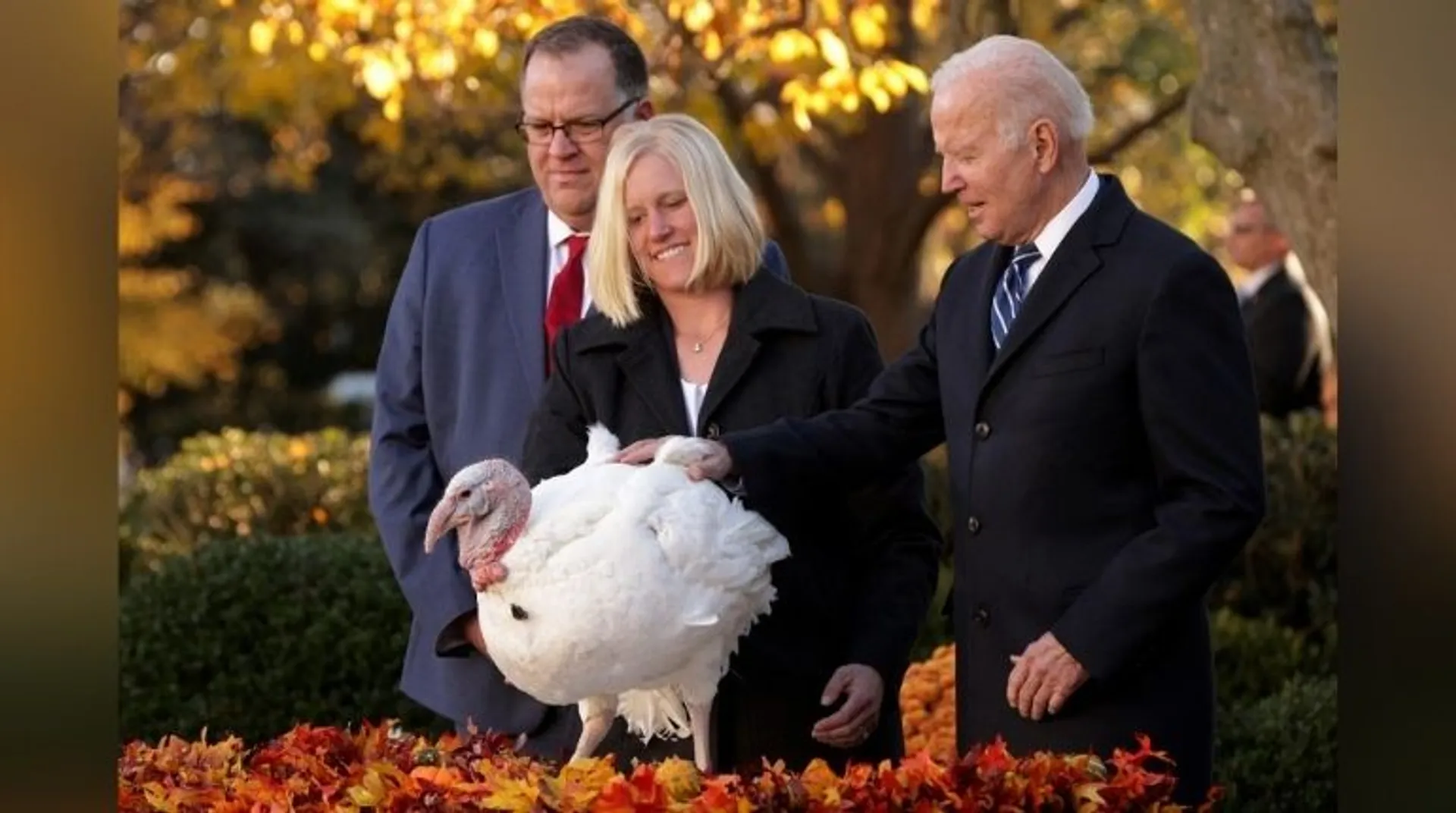 In Thanksgiving tradition, US President Joe Biden pardons âPeanut Butterâ, âJellyâ