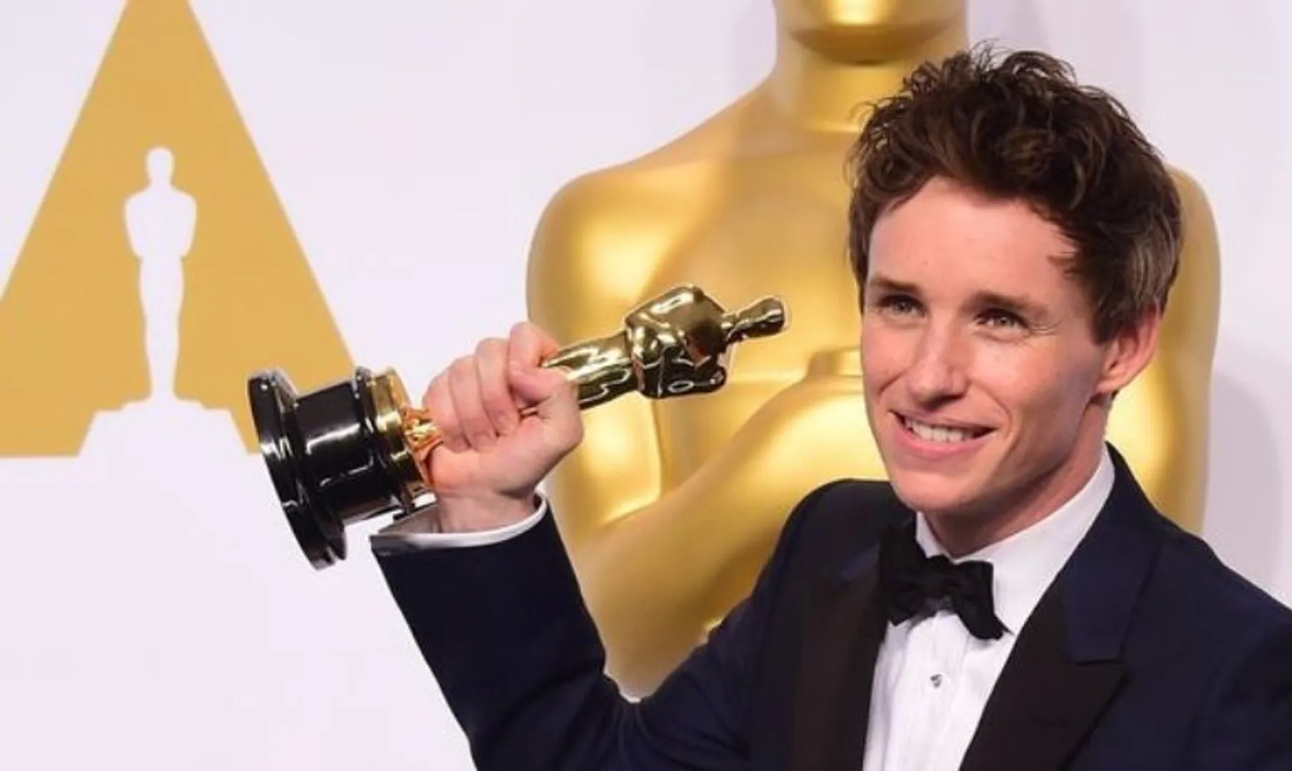 Willkommen: Oscar-winner Eddie Redmayne stars in London revival of 'Cabaret'