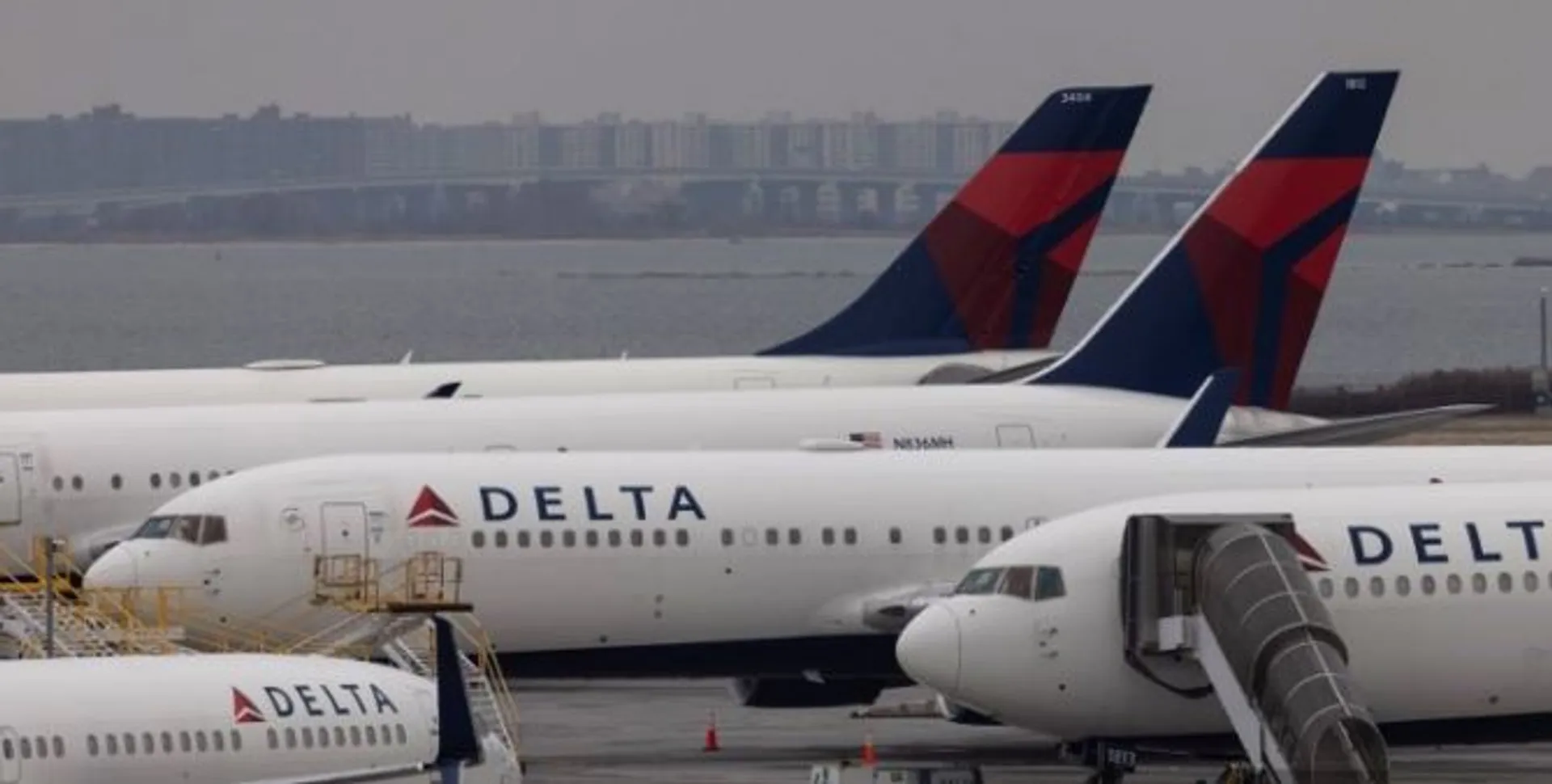 Delta airlines and a union spar over isolation periods for sick workers