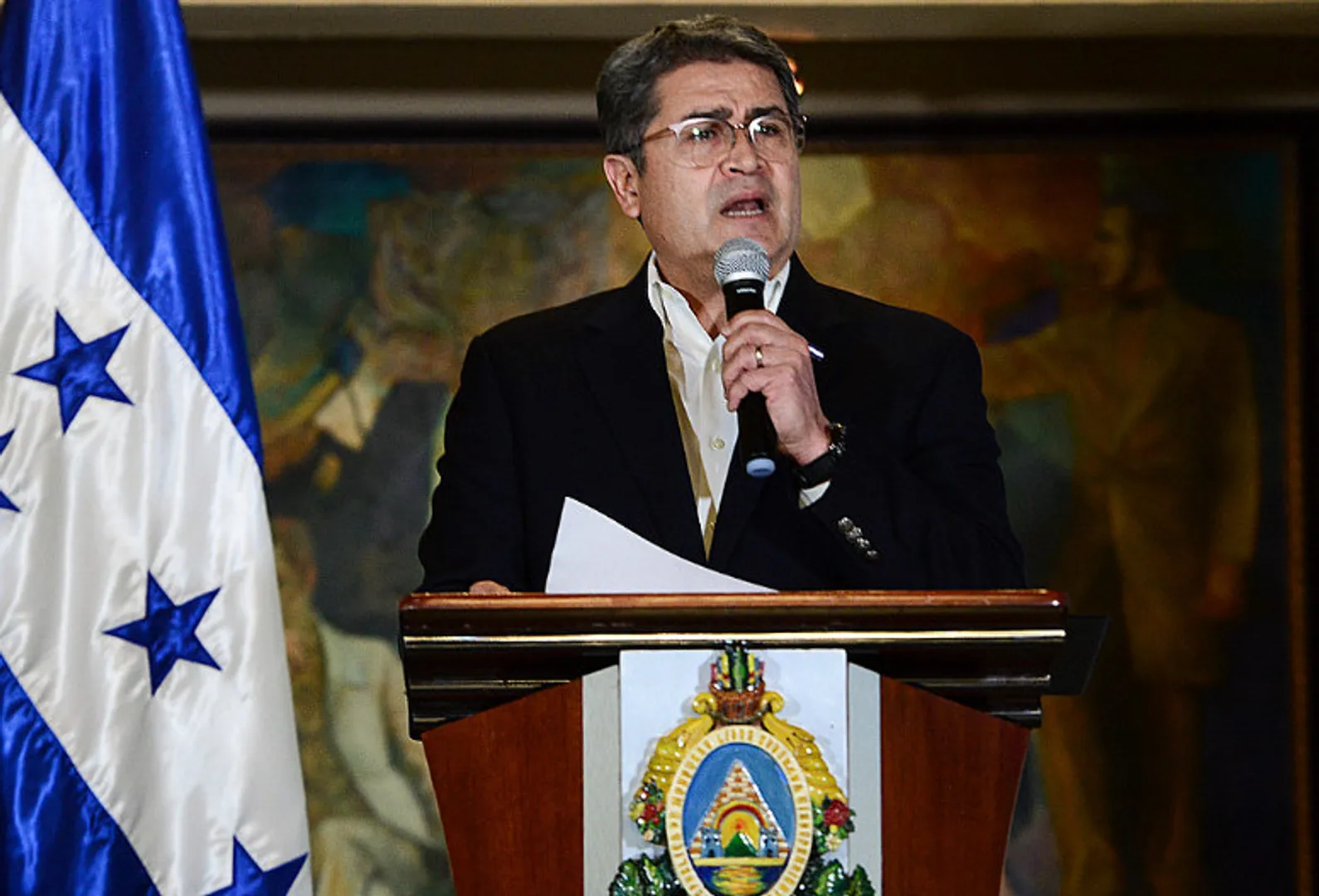 Honduran ex-president to remain in custody as US seeks extradition
