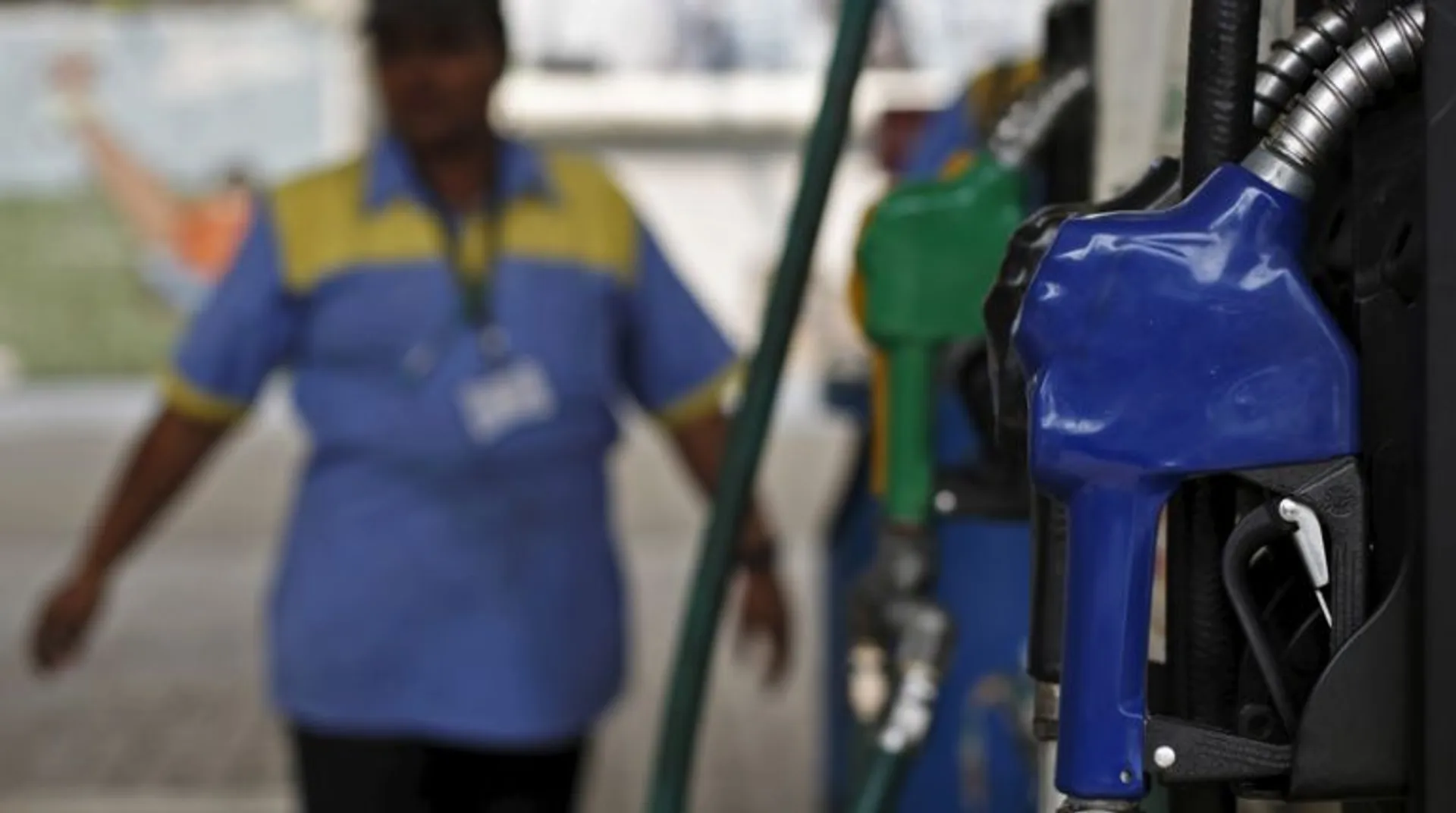 India: Petrol costs Rs 100, pocket pinch leads to meme outbursts