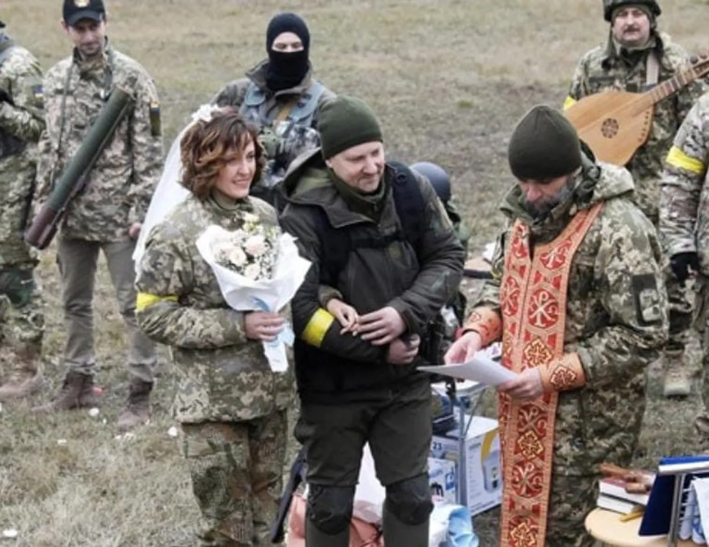 Watch: Video shows Ukrainian soldiers getting married on battlefield