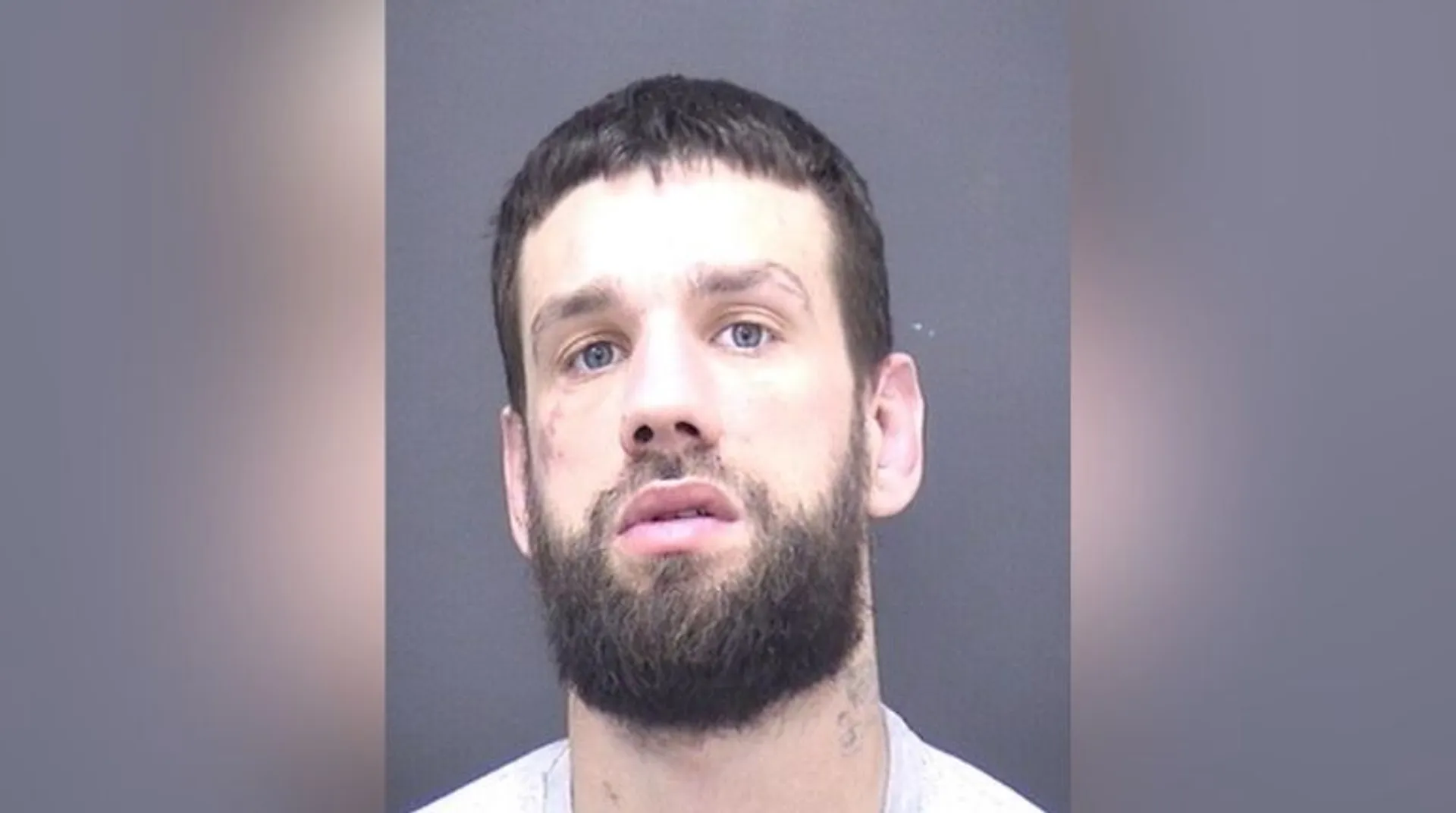 In just underwear, socks, 32-year-old prisoner escapes custody in UK Â 